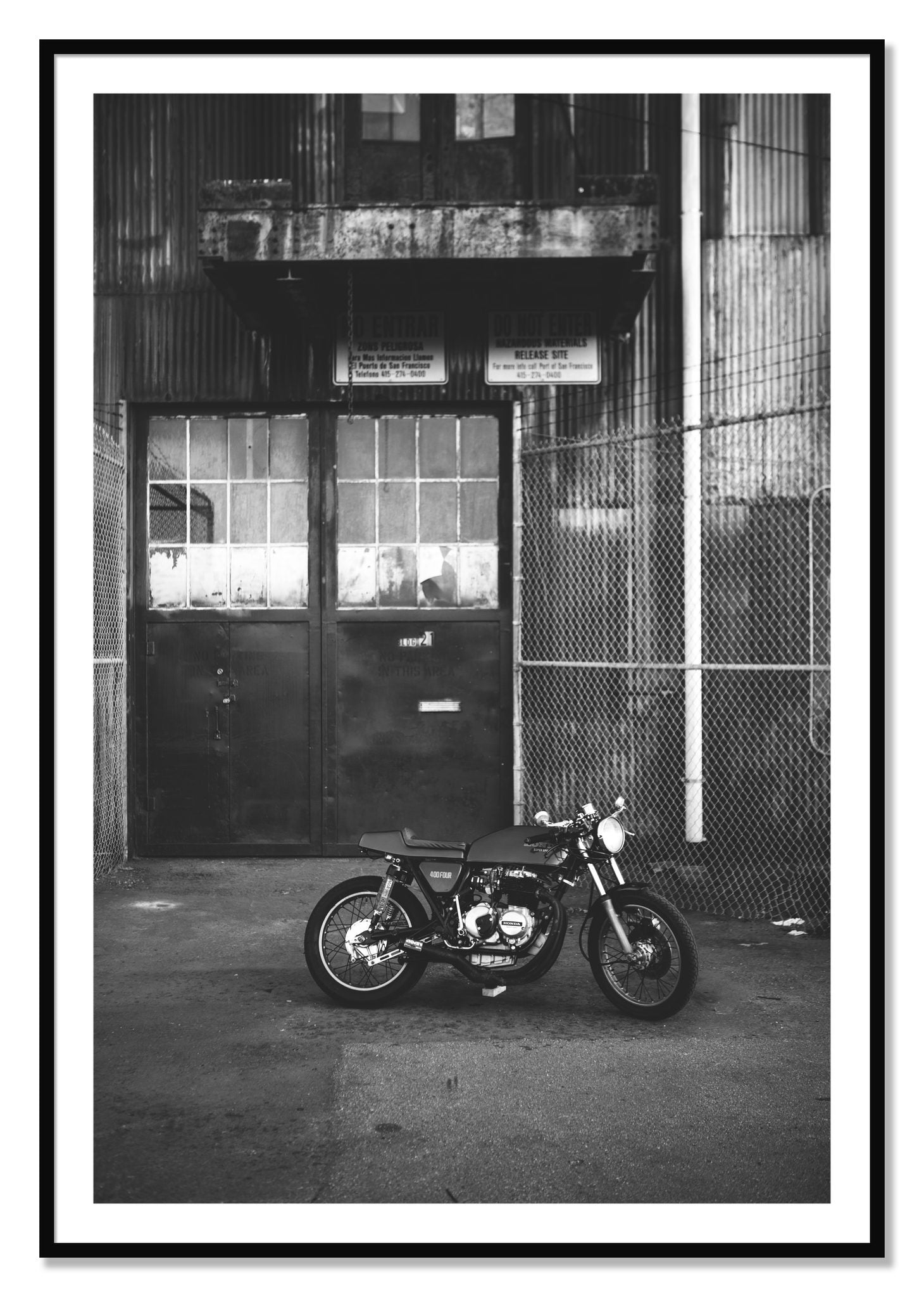 Framed photograph of 400Four by Dylan Ozanich, Black frame, Borders