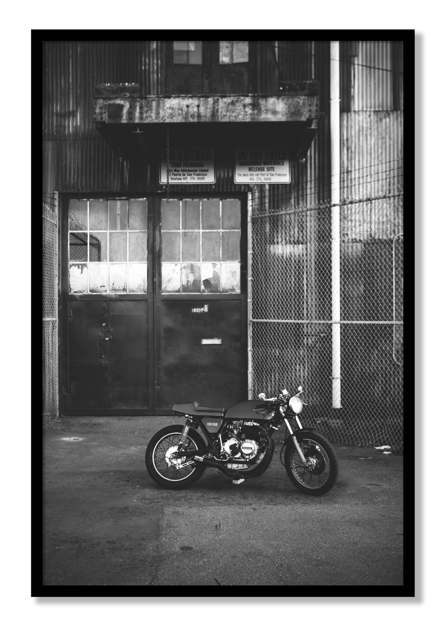 Framed photograph of 400Four by Dylan Ozanich, Black frame, Full Bleed