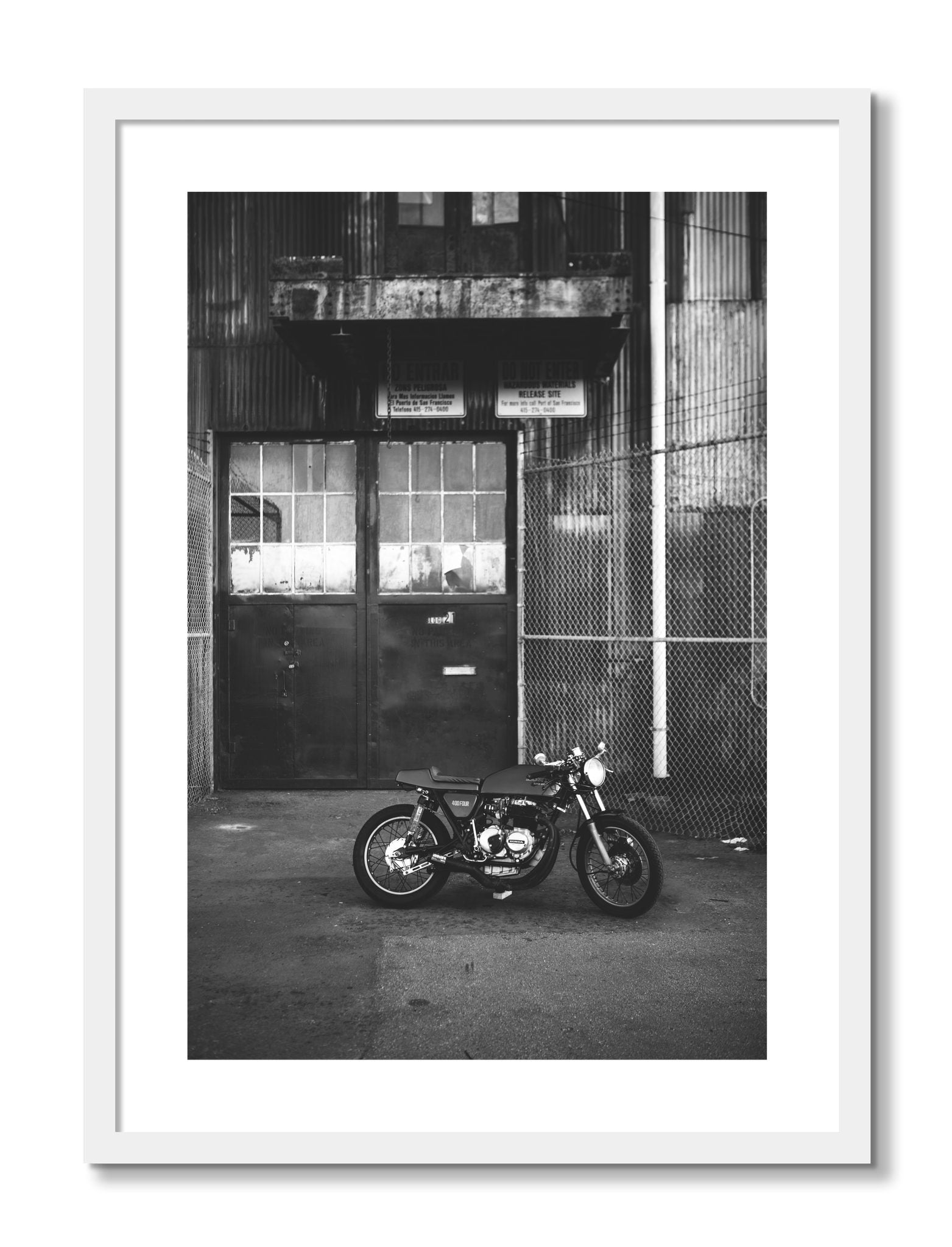 Framed photograph of 400Four by Dylan Ozanich, White frame, Borders