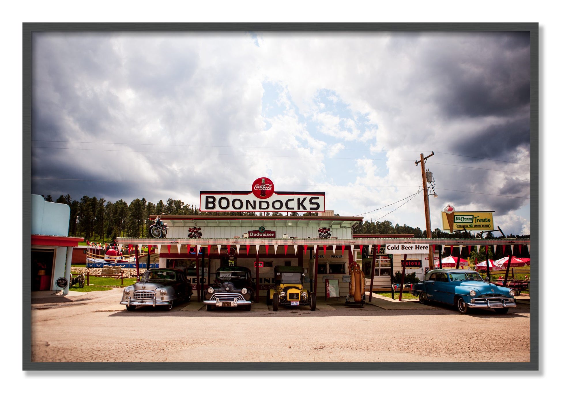 Framed photograph of Boondocks by Dylan Ozanich, Grey frame, Full Bleed