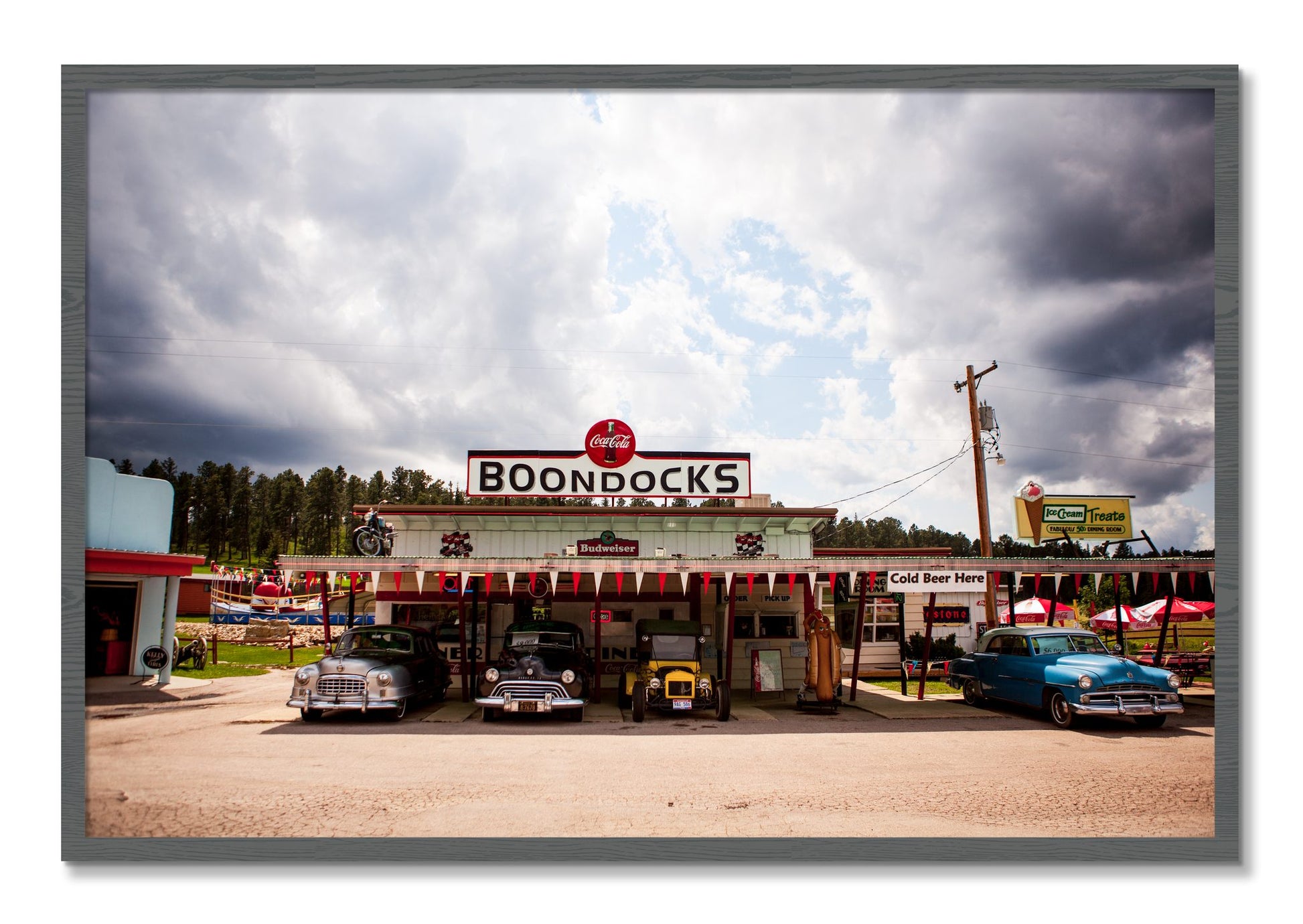 Framed photograph of Boondocks by Dylan Ozanich, Grey frame, Full Bleed
