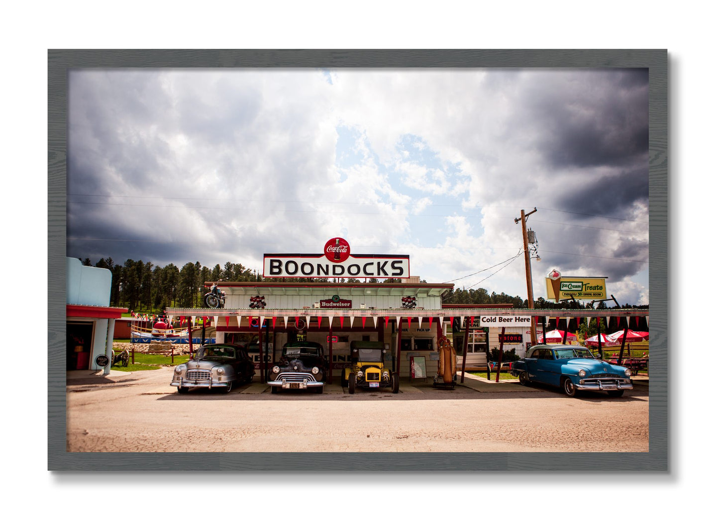 Framed photograph of Boondocks by Dylan Ozanich, Grey frame, Full Bleed