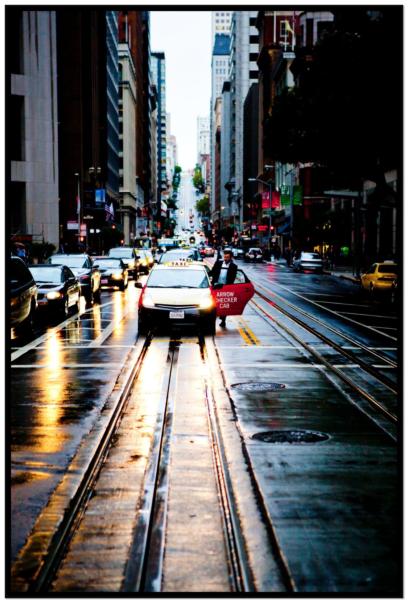Framed photograph of Californa Street by Dylan Ozanich, Black frame, Full Bleed