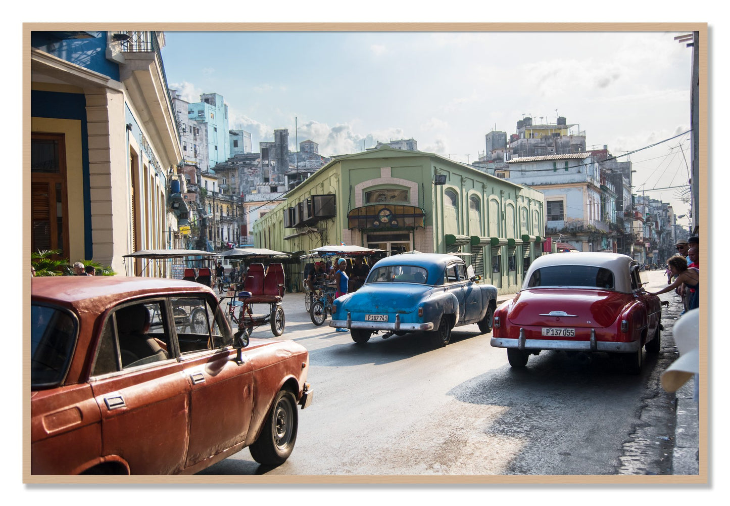 Framed photograph of Cuba by Dylan Ozanich, Oak frame, Full Bleed