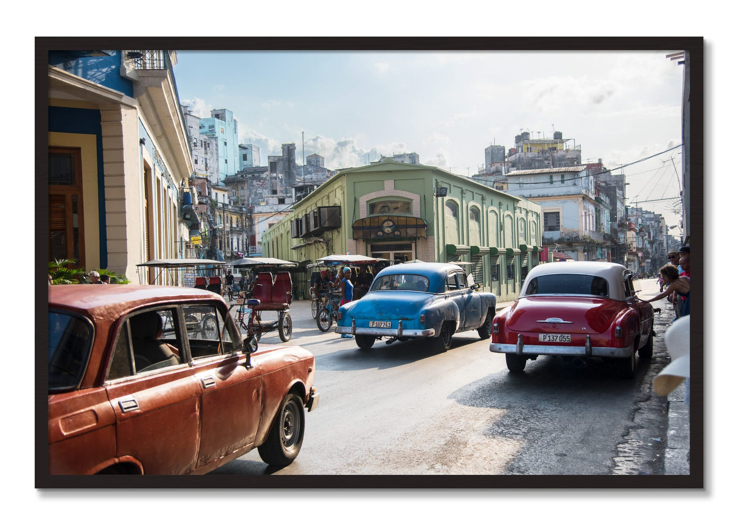 Framed photograph of Cuba by Dylan Ozanich, Black Walnut frame, Full Bleed