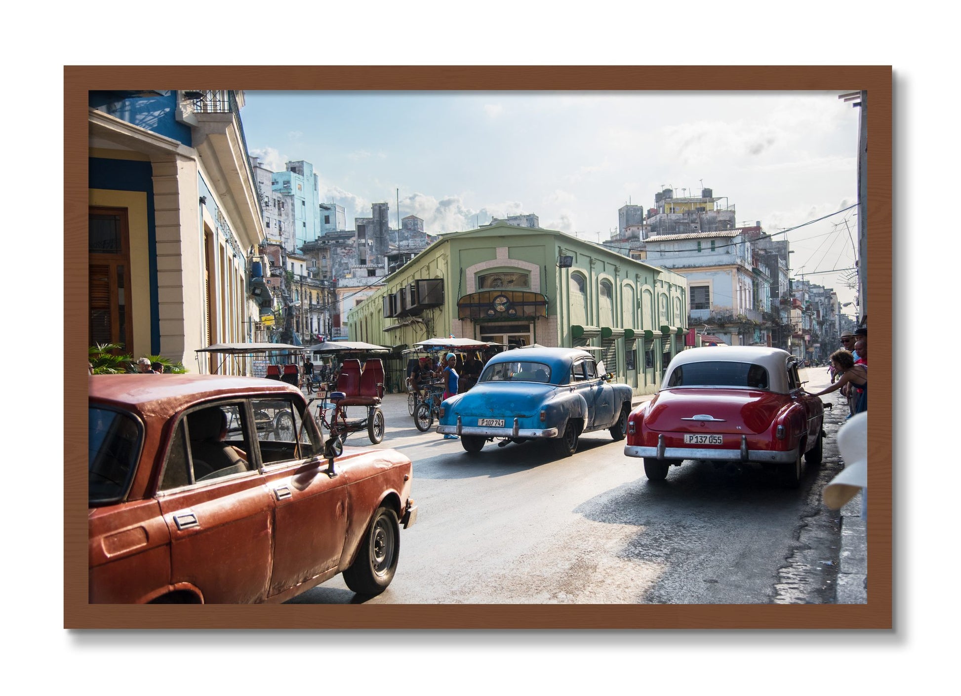 Framed photograph of Cuba by Dylan Ozanich, Walnut frame, Full Bleed