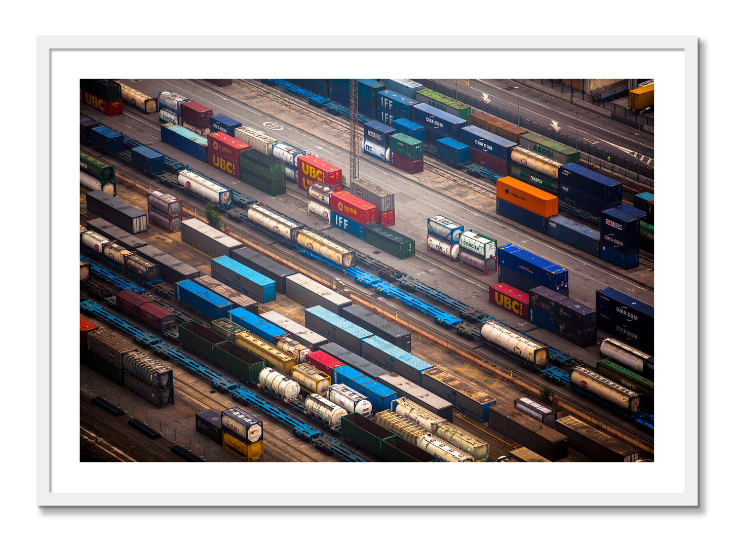 Framed photograph of Distribute by Dylan Ozanich, White frame, Borders