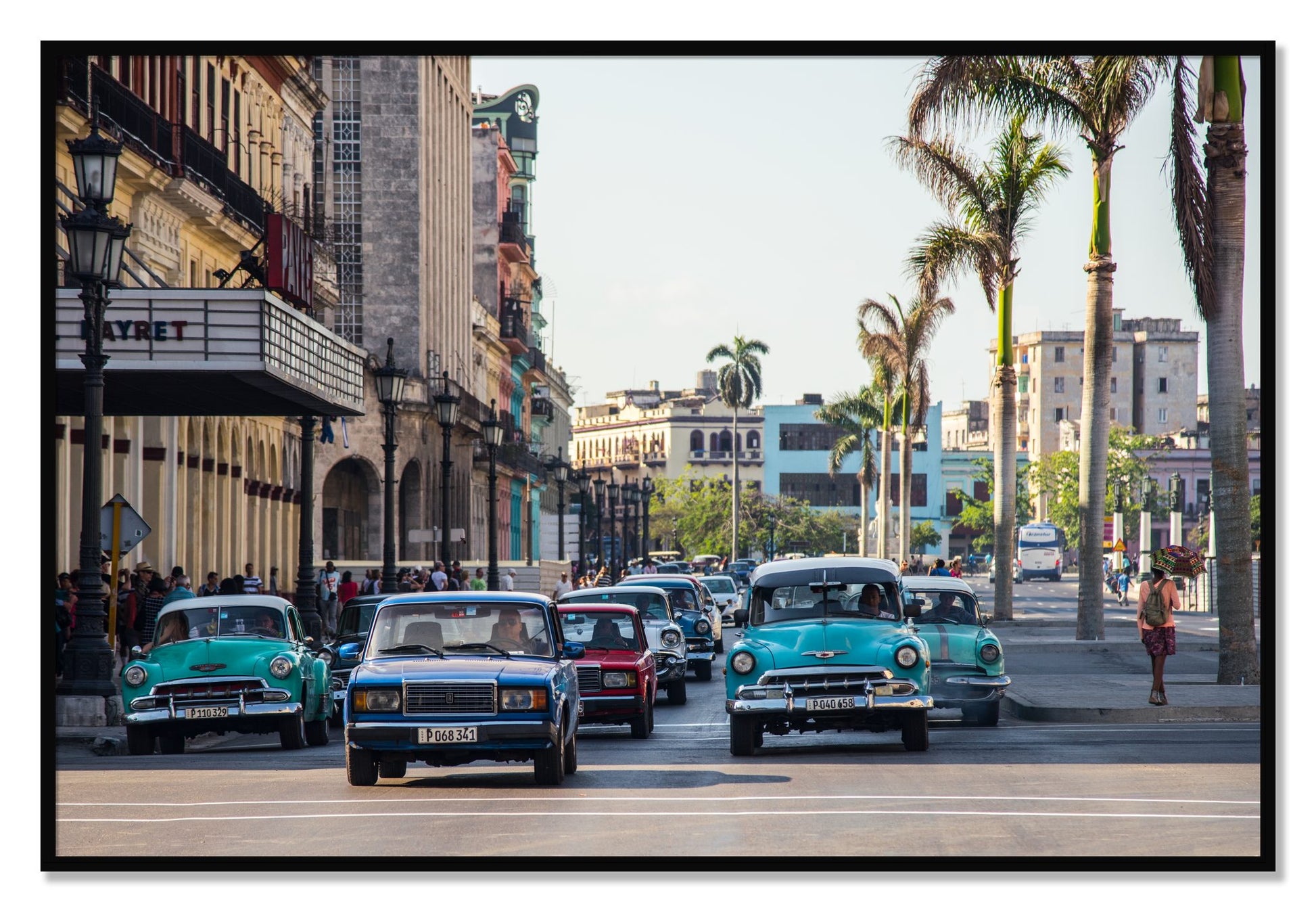 Framed photograph of Havana by Dylan Ozanich, Black frame, Full Bleed