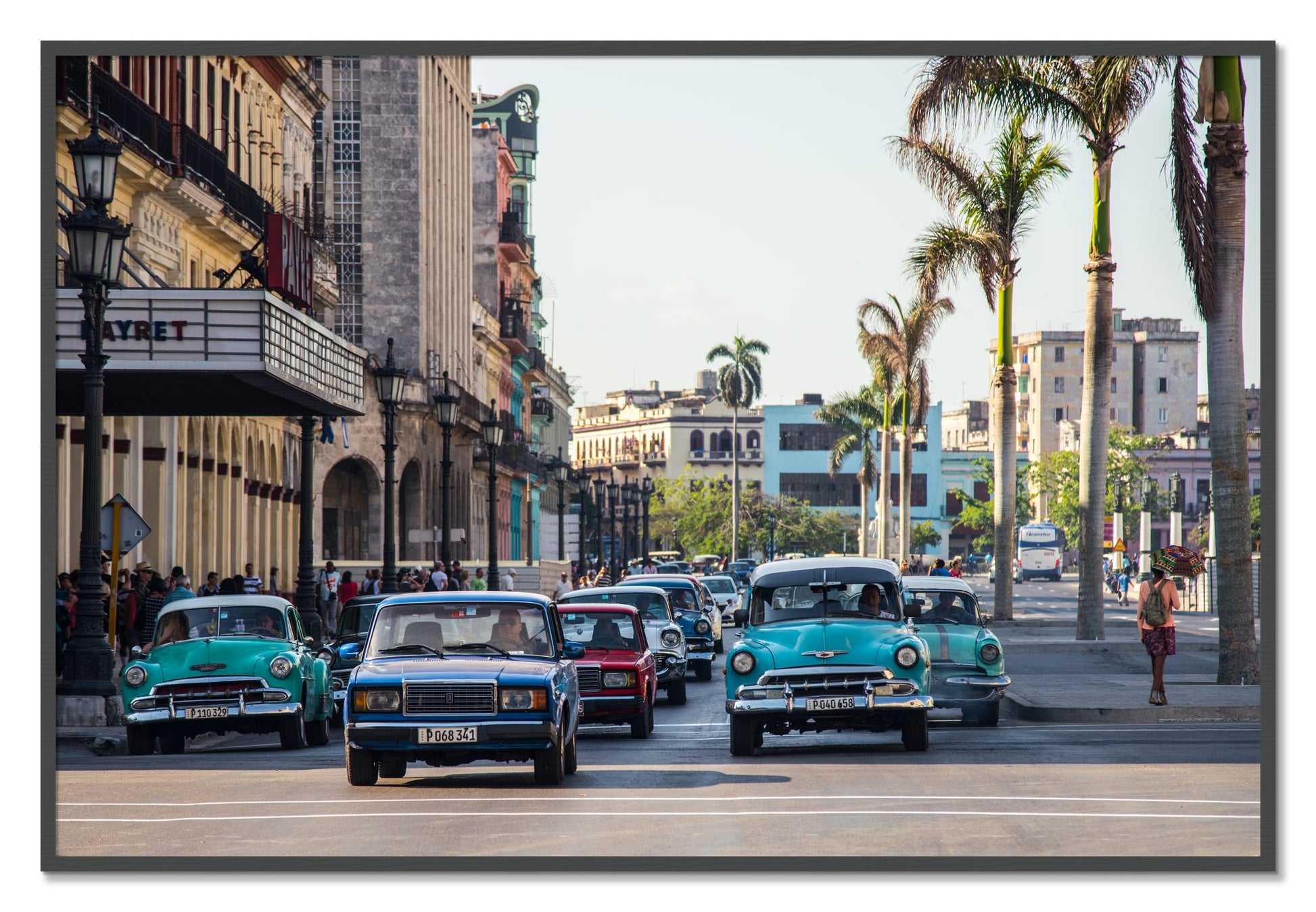 Framed photograph of Havana by Dylan Ozanich, Grey frame, Full Bleed