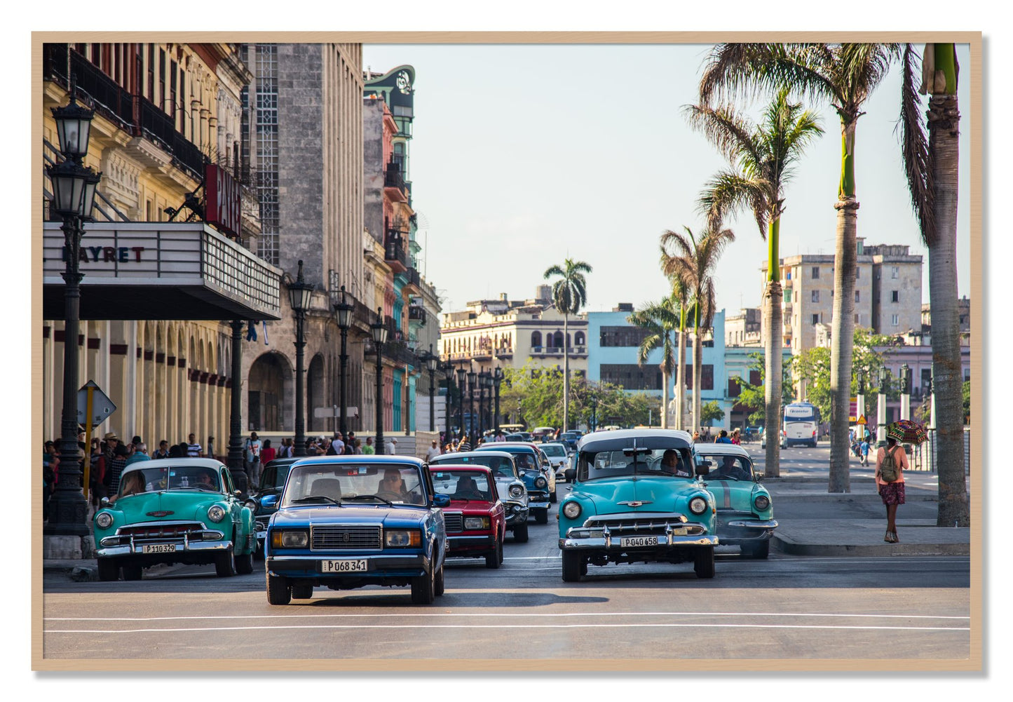 Framed photograph of Havana by Dylan Ozanich, Oak frame, Full Bleed