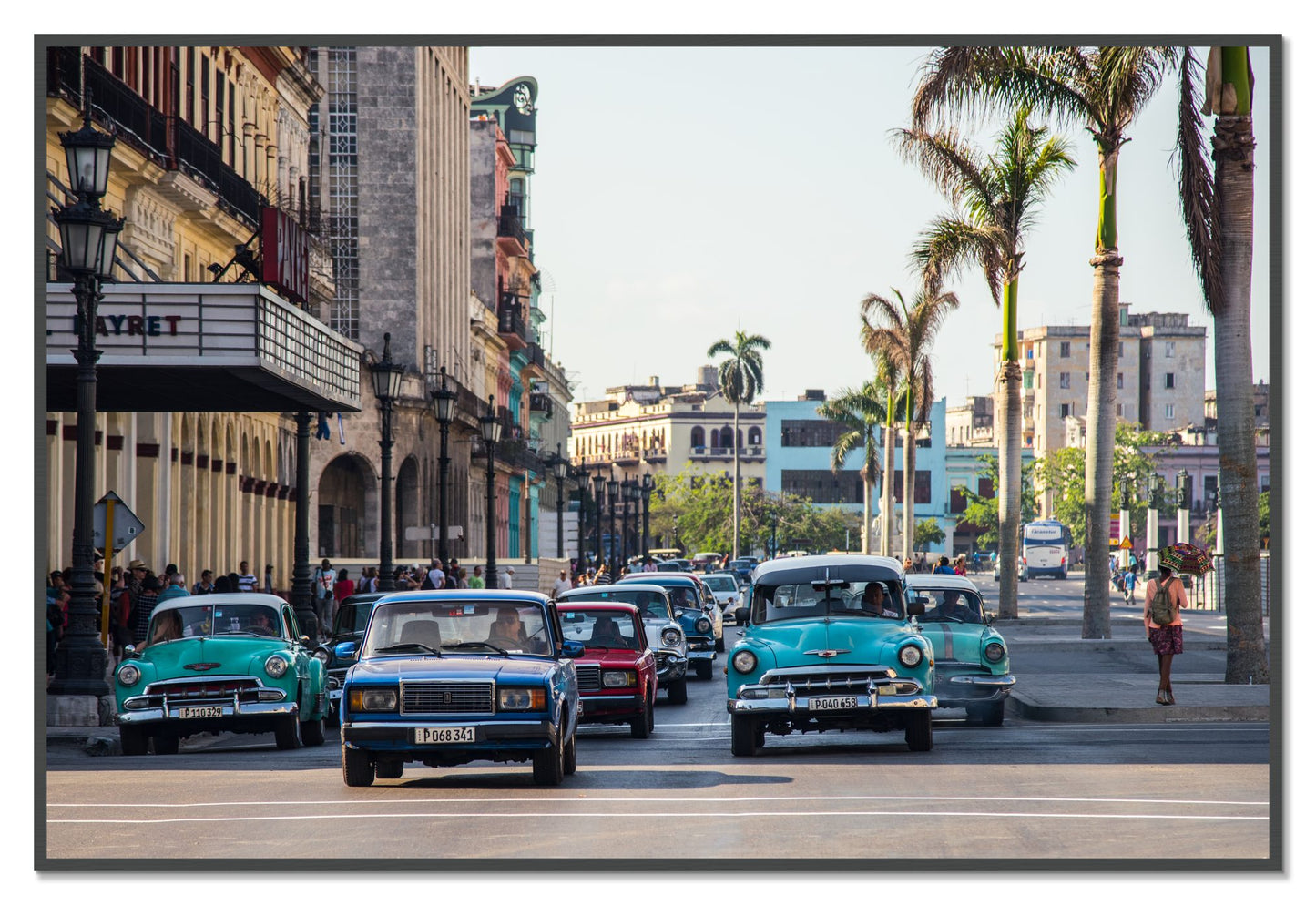 Framed photograph of Havana by Dylan Ozanich, Grey frame, Full Bleed