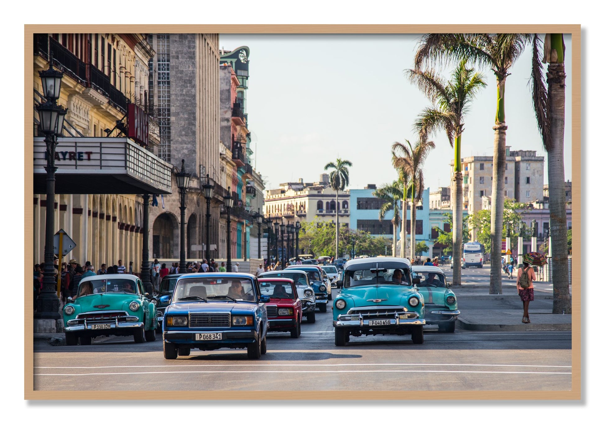 Framed photograph of Havana by Dylan Ozanich, Oak frame, Full Bleed