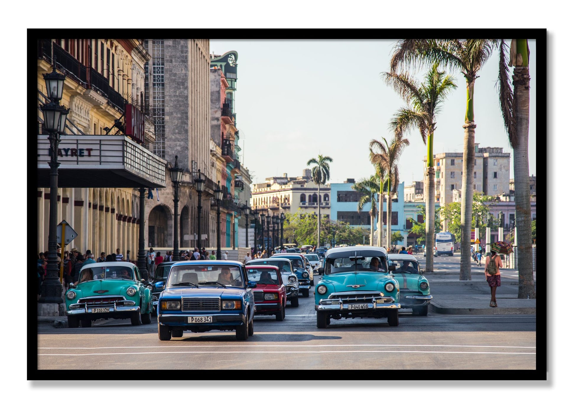 Framed photograph of Havana by Dylan Ozanich, Black frame, Full Bleed