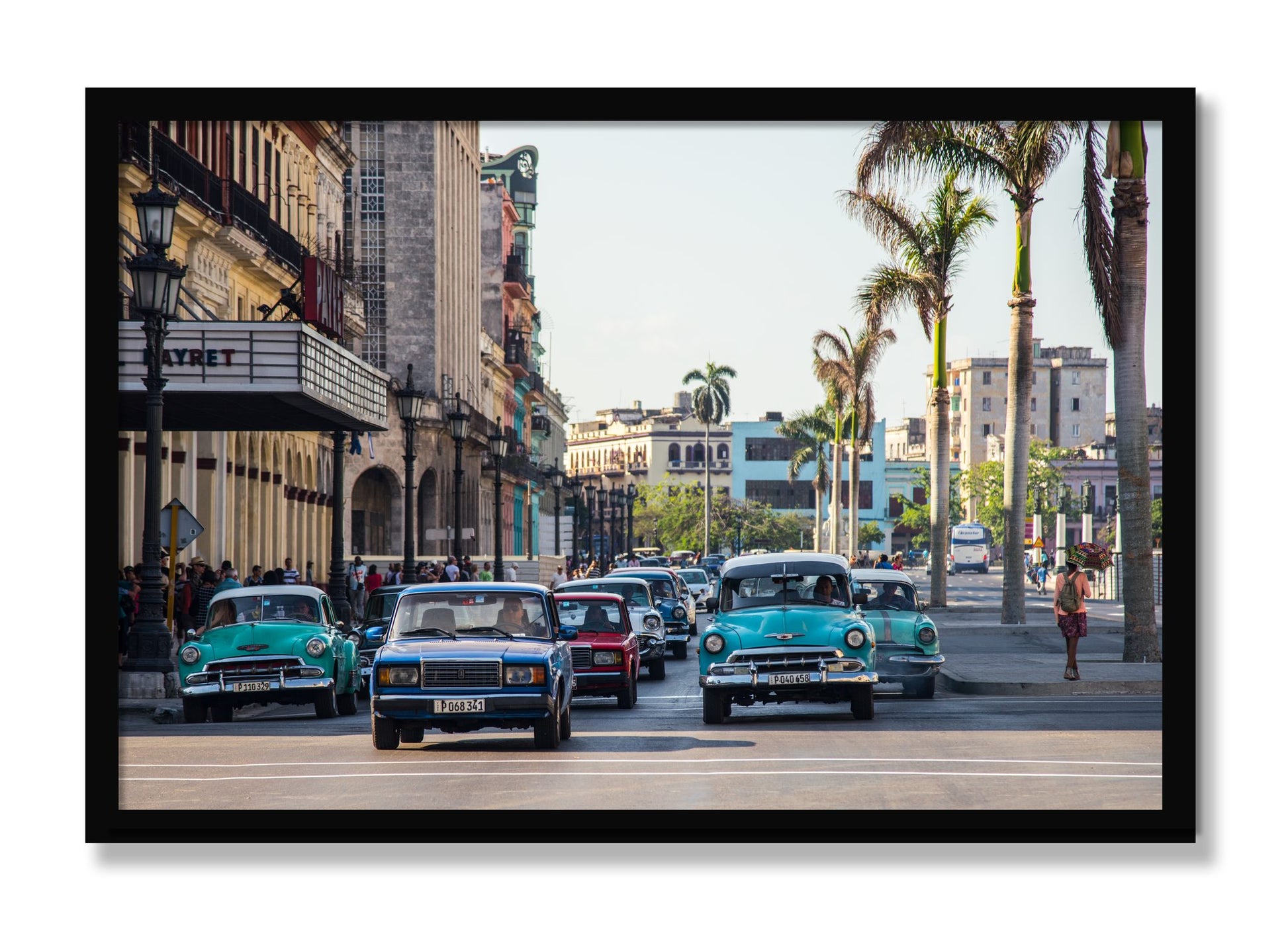 Framed photograph of Havana by Dylan Ozanich, Black frame, Full Bleed