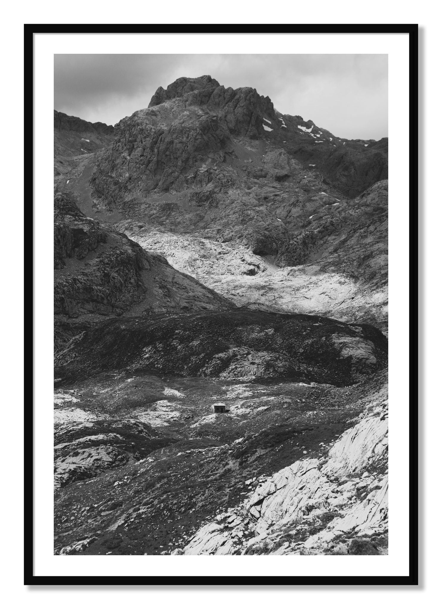 Framed photograph of Isolation by Dylan Ozanich, Black frame, Borders