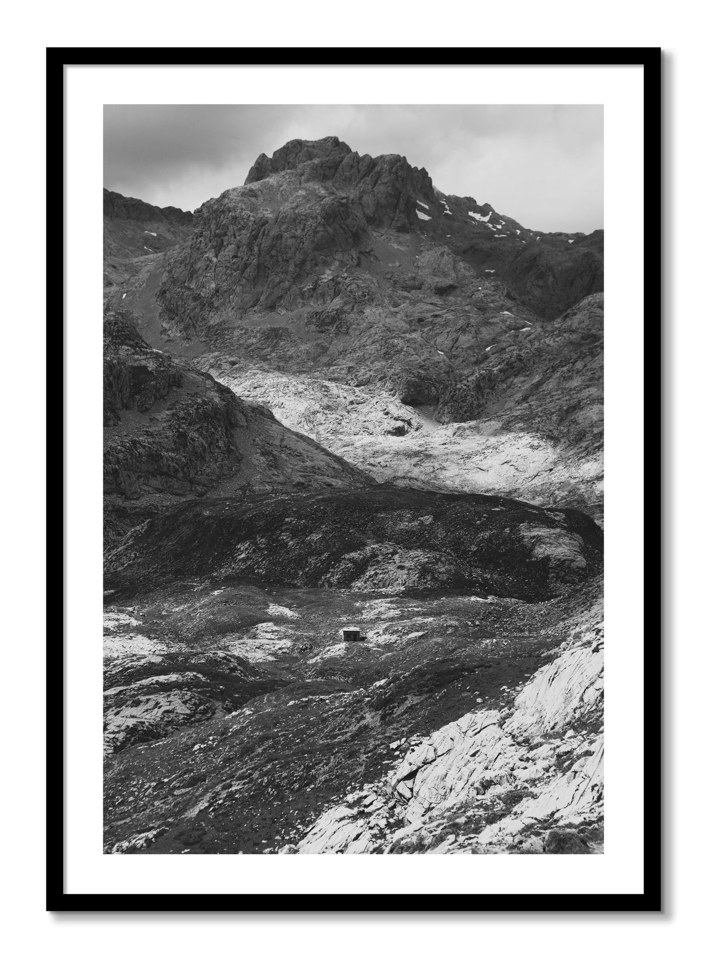 Framed photograph of Isolation by Dylan Ozanich, Black frame, Borders
