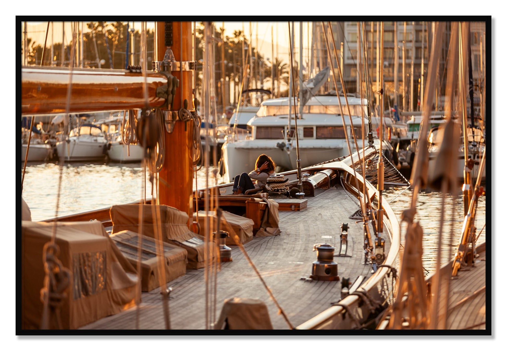 Framed photograph of Living by Dylan Ozanich, Black frame, Full Bleed