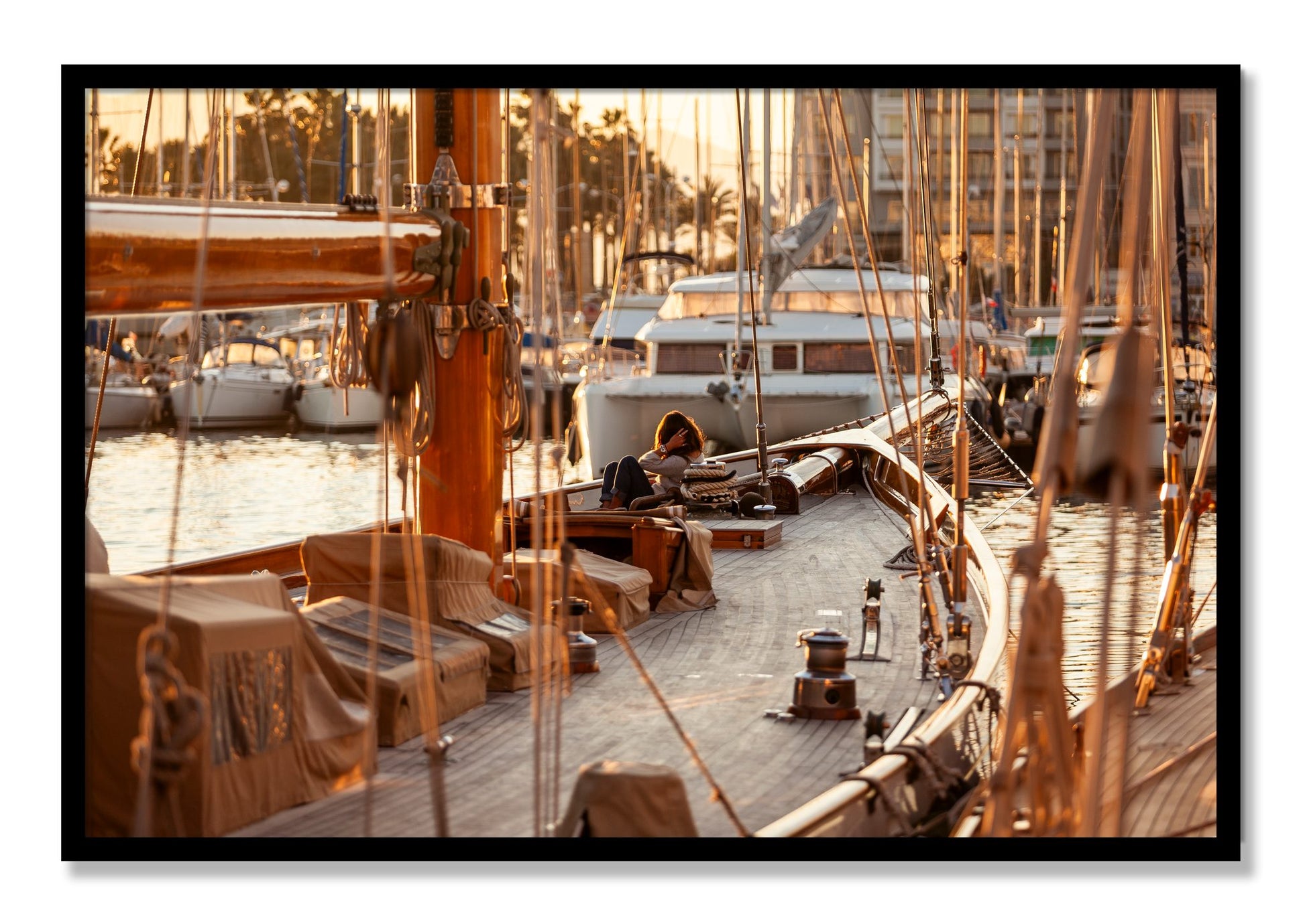 Framed photograph of Living by Dylan Ozanich, Black frame, Full Bleed