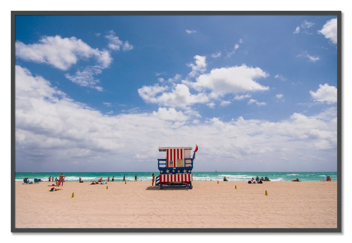 Framed photograph of Miami by Dylan Ozanich, Grey frame, Full Bleed
