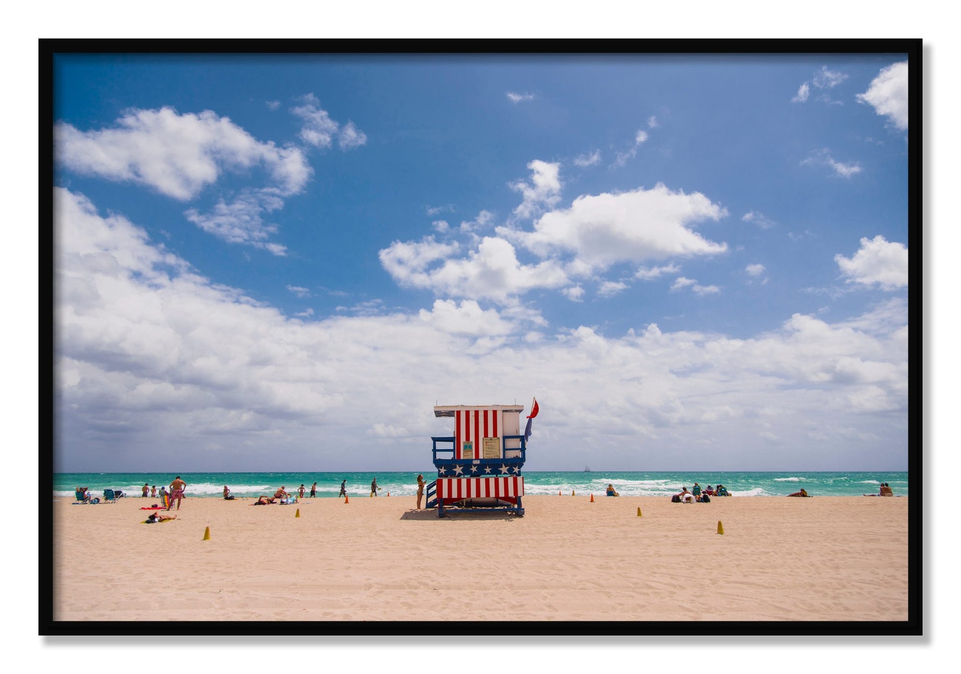 Framed photograph of Miami by Dylan Ozanich, Black frame, Full Bleed