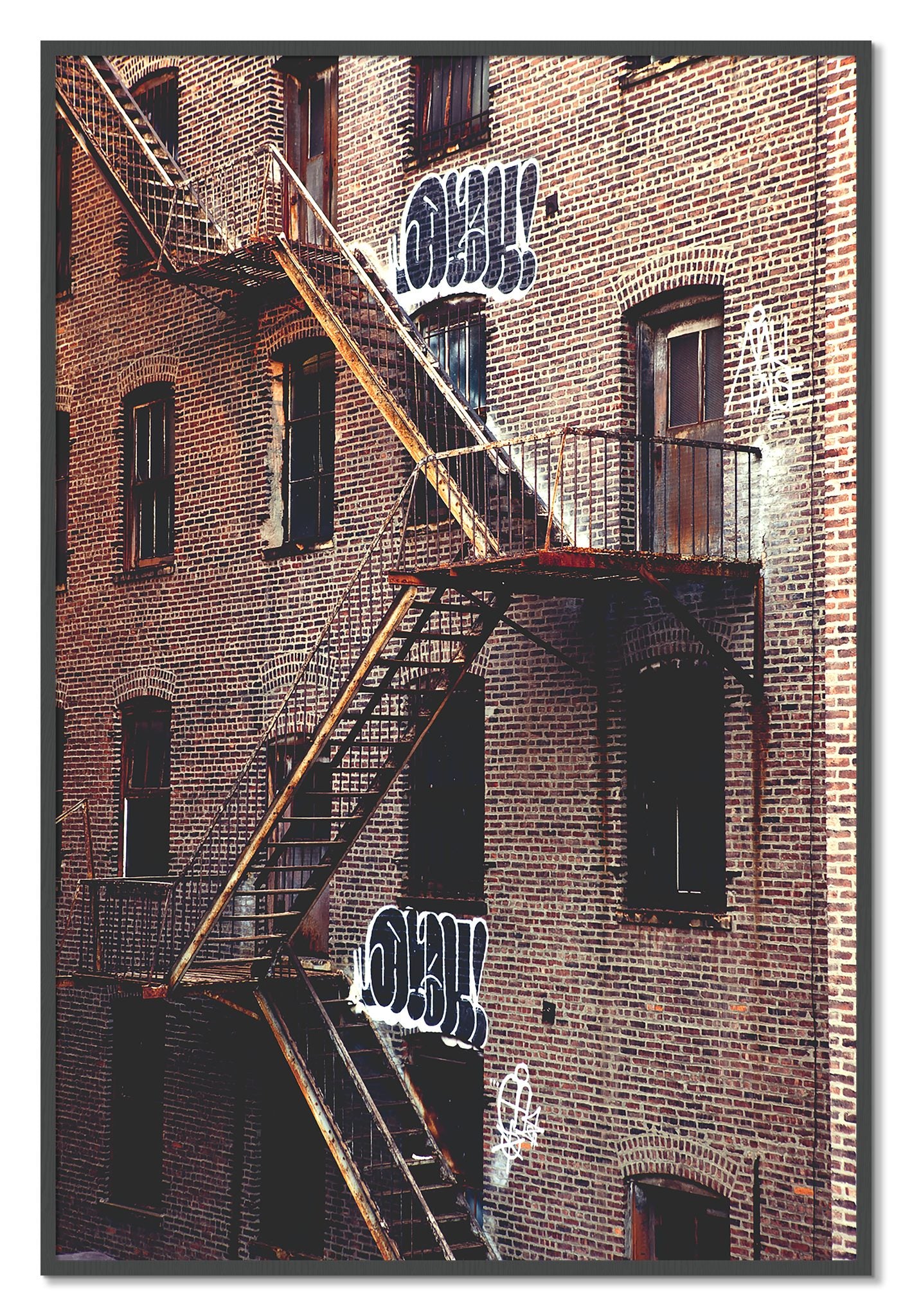 Framed photograph of New York City Style by Dylan Ozanich, Grey frame, Full Bleed