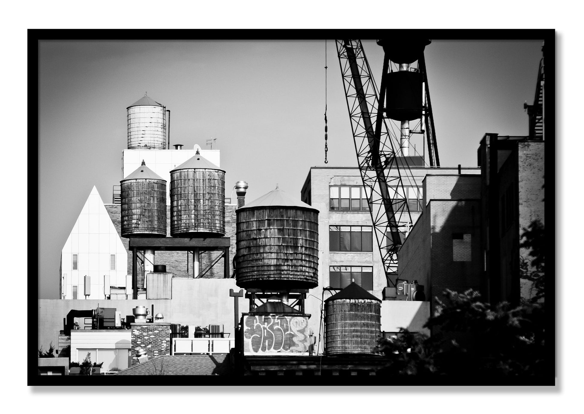 Framed photograph of NYC by Dylan Ozanich, Black frame, Full Bleed