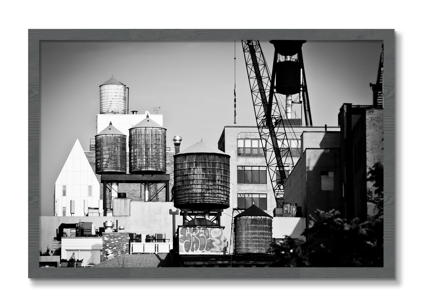 Framed photograph of NYC by Dylan Ozanich, Grey frame, Full Bleed