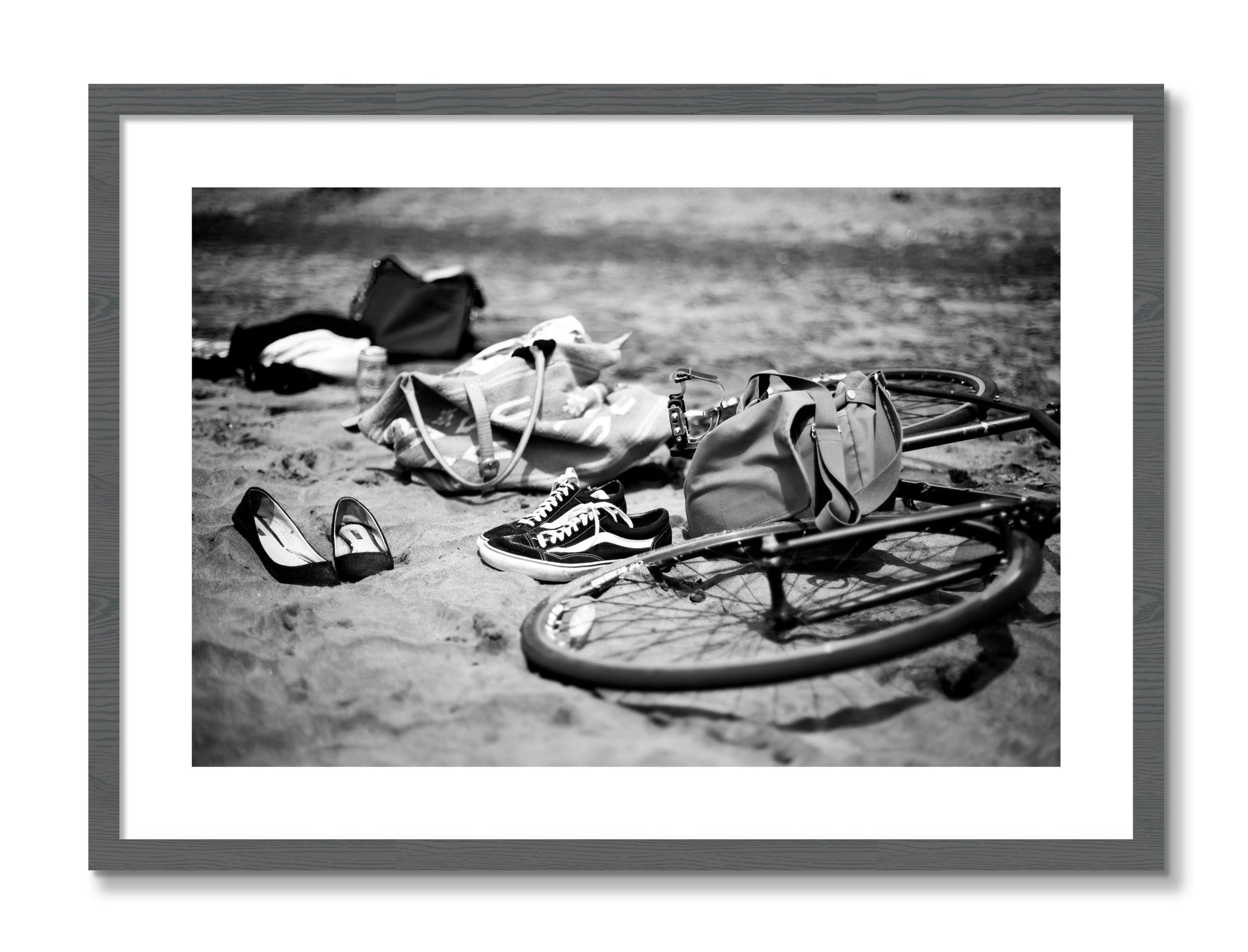 Framed photograph of Ocean Beach by Dylan Ozanich, Grey frame, Borders