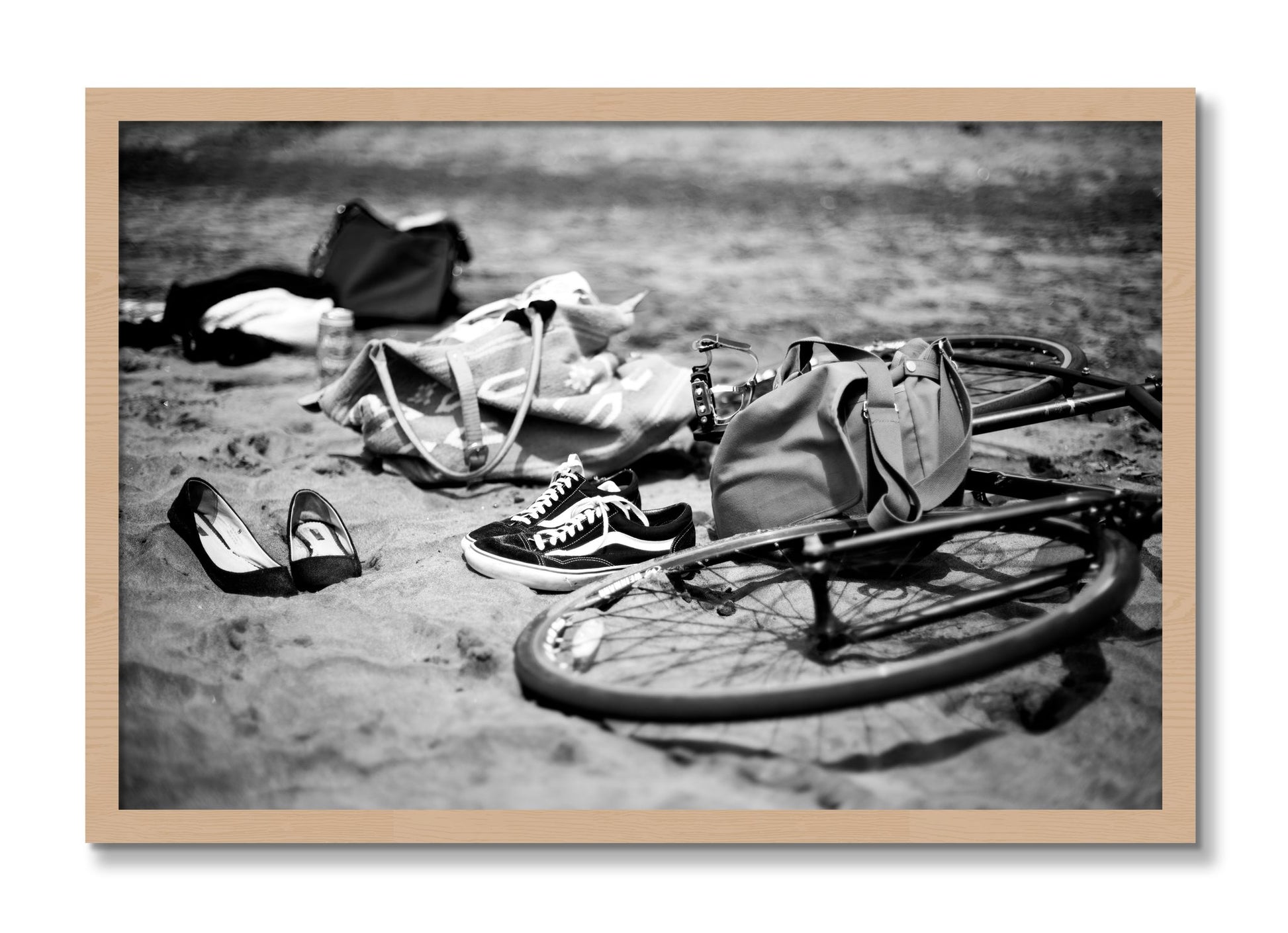 Framed photograph of Ocean Beach by Dylan Ozanich, Oak frame, Full Bleed