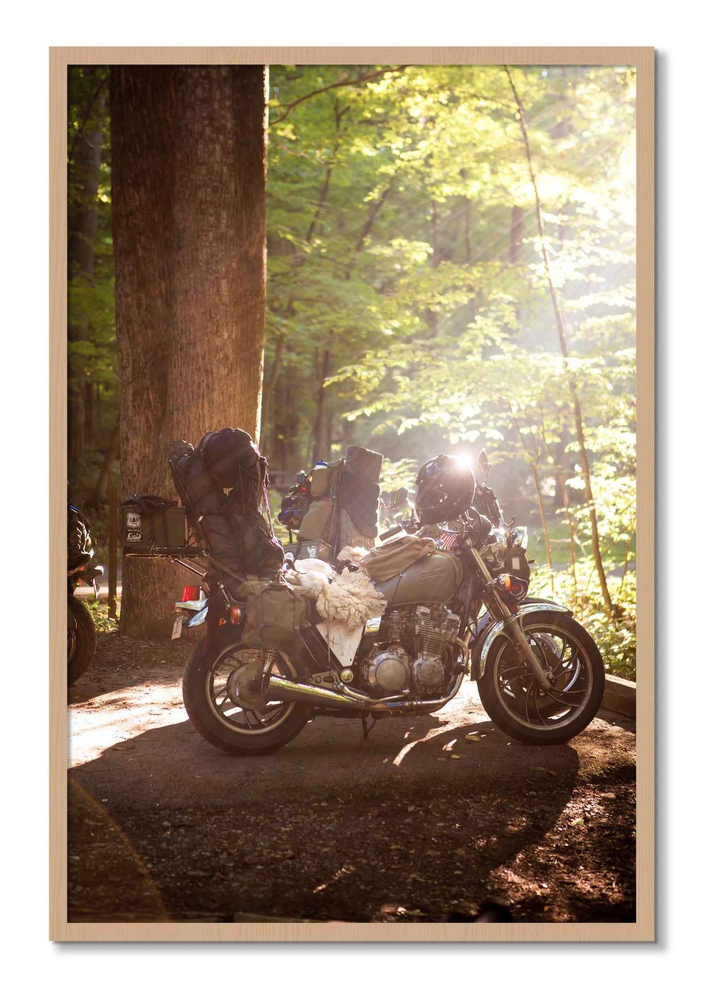 Framed photograph of Pack Up And Go by Dylan Ozanich, Oak frame, Full Bleed