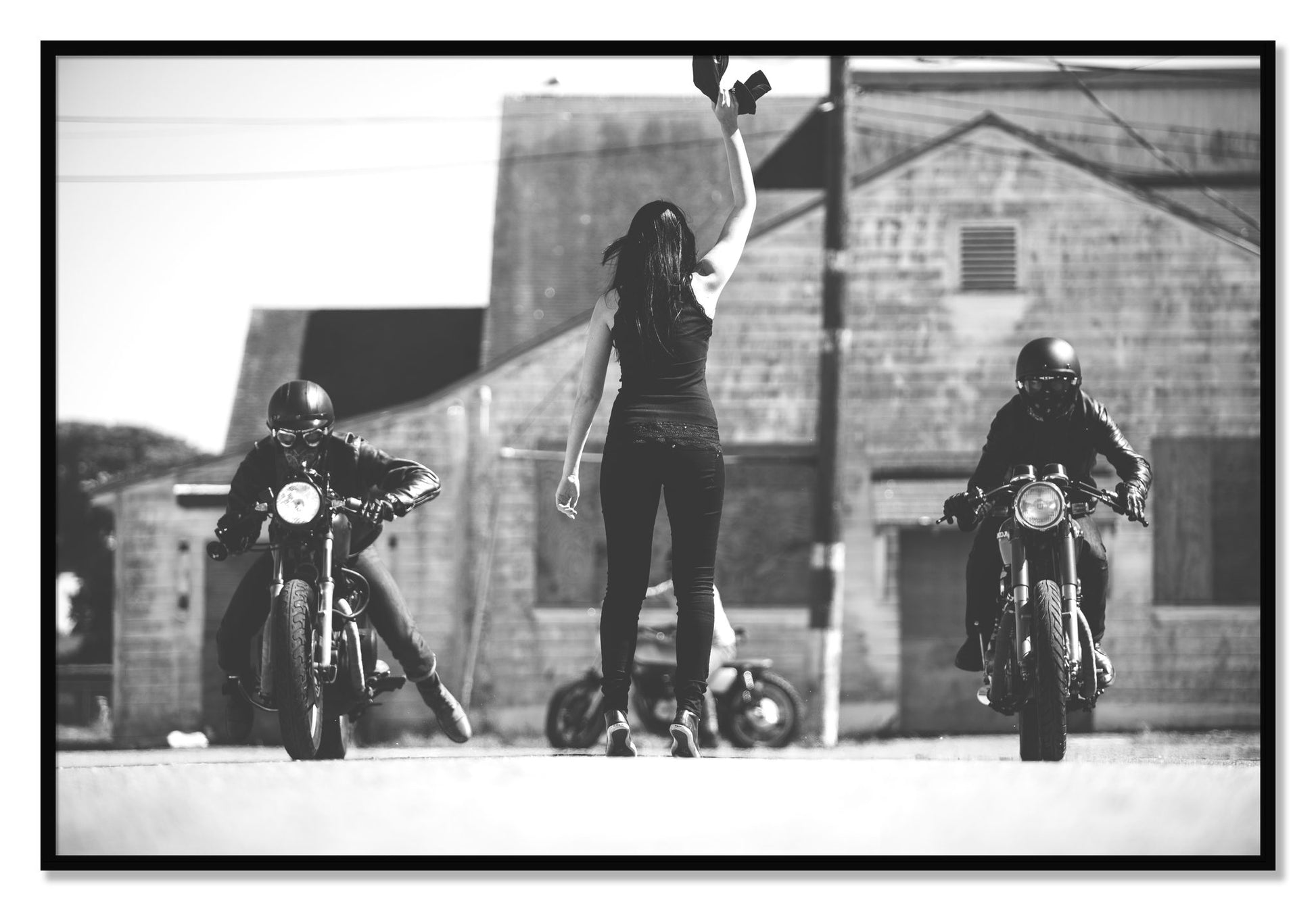 Framed photograph of Ready Set by Dylan Ozanich, Black frame, Full Bleed