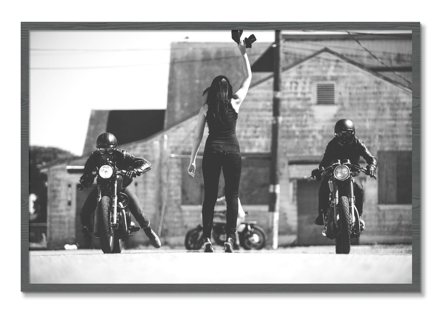 Framed photograph of Ready Set by Dylan Ozanich, Grey frame, Full Bleed