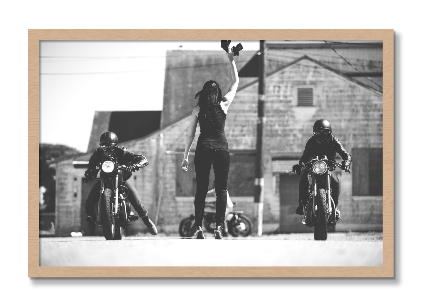 Framed photograph of Ready Set by Dylan Ozanich, Oak frame, Full Bleed