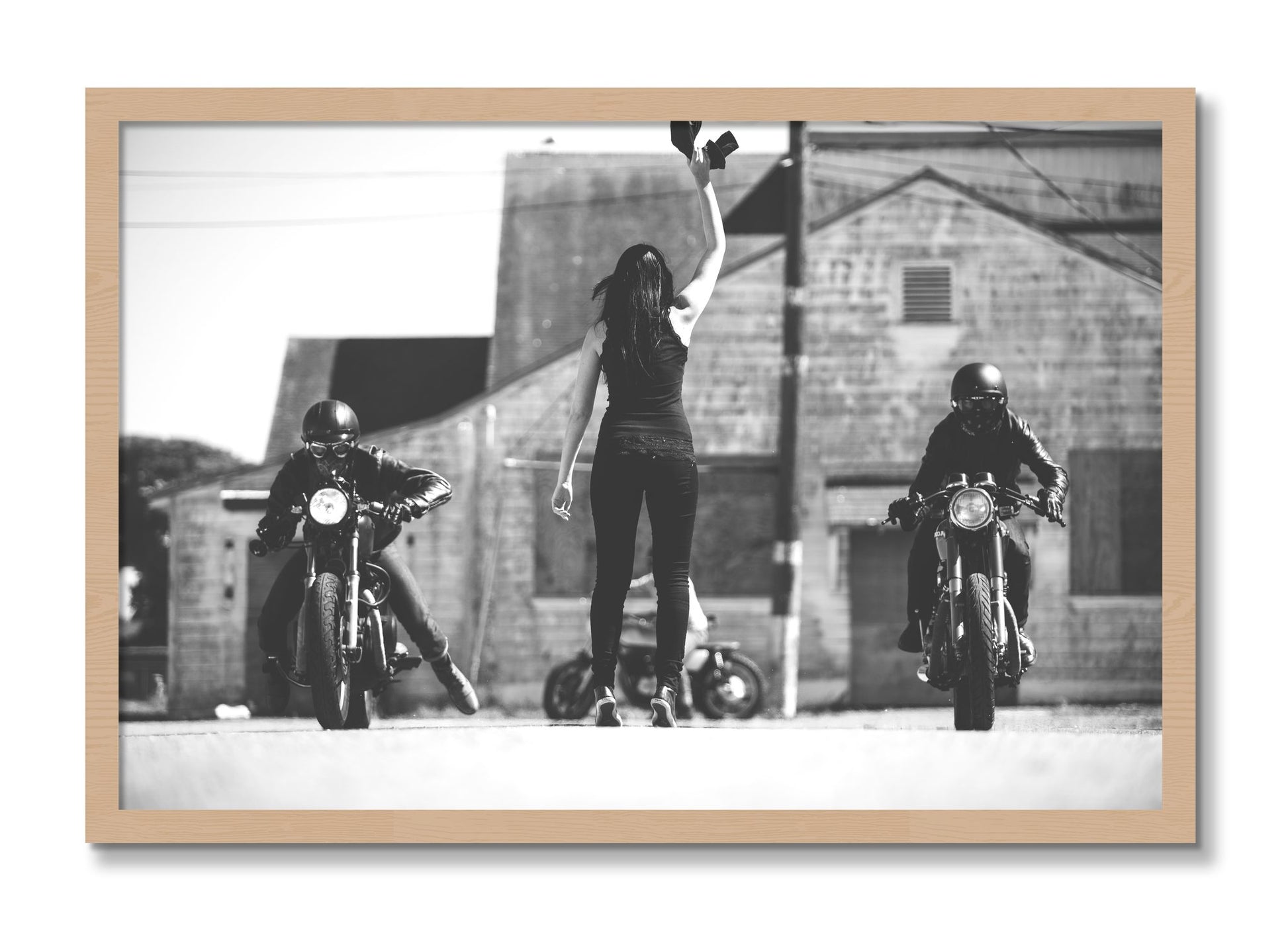 Framed photograph of Ready Set by Dylan Ozanich, Oak frame, Full Bleed