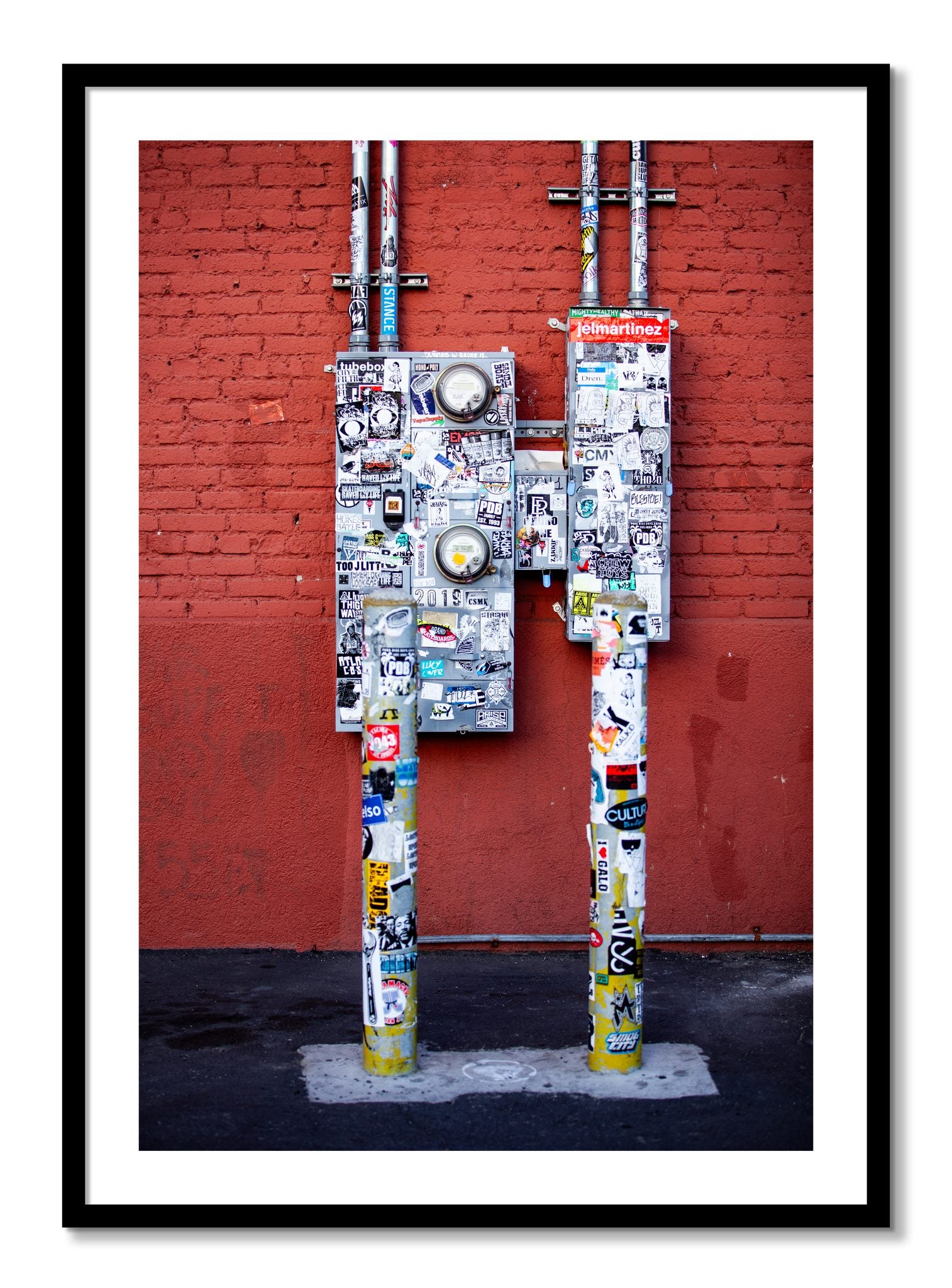 Framed photograph of Red by Dylan Ozanich, Black frame, Borders