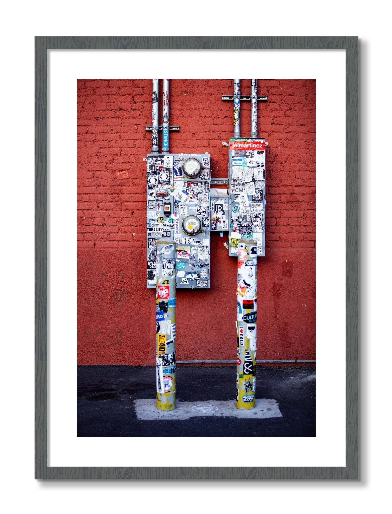 Framed photograph of Red by Dylan Ozanich, Grey frame, Borders