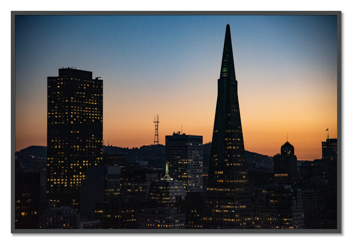 Framed photograph of San Francisco Skyline by Dylan Ozanich, Grey frame, Full Bleed
