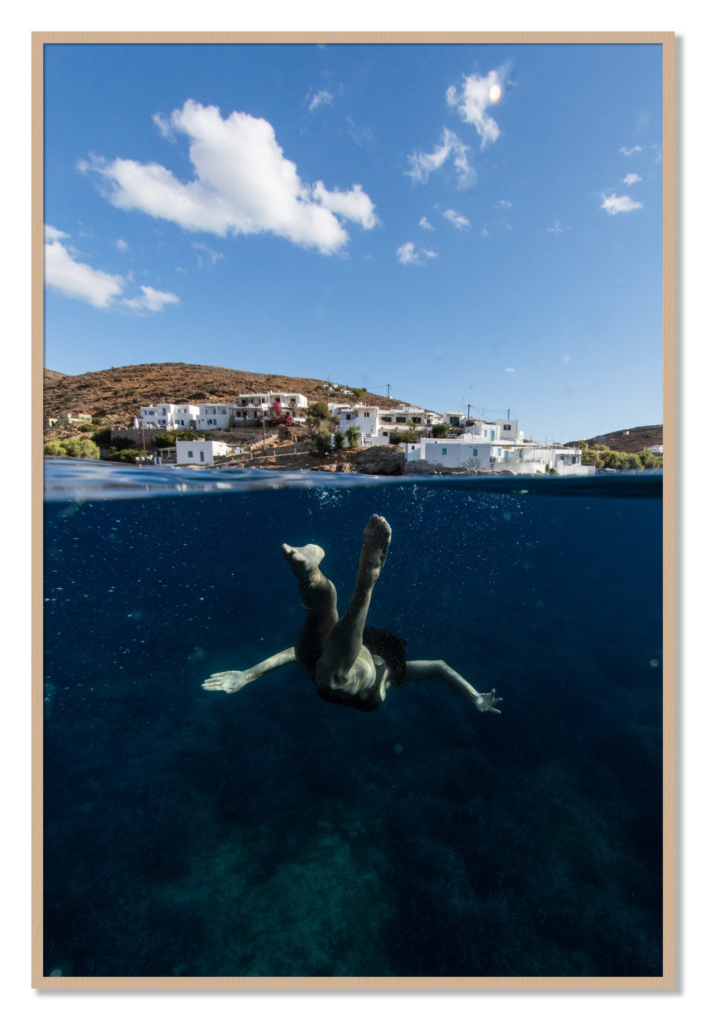 Framed photograph of Split Sea by Dylan Ozanich, Oak frame, Full Bleed