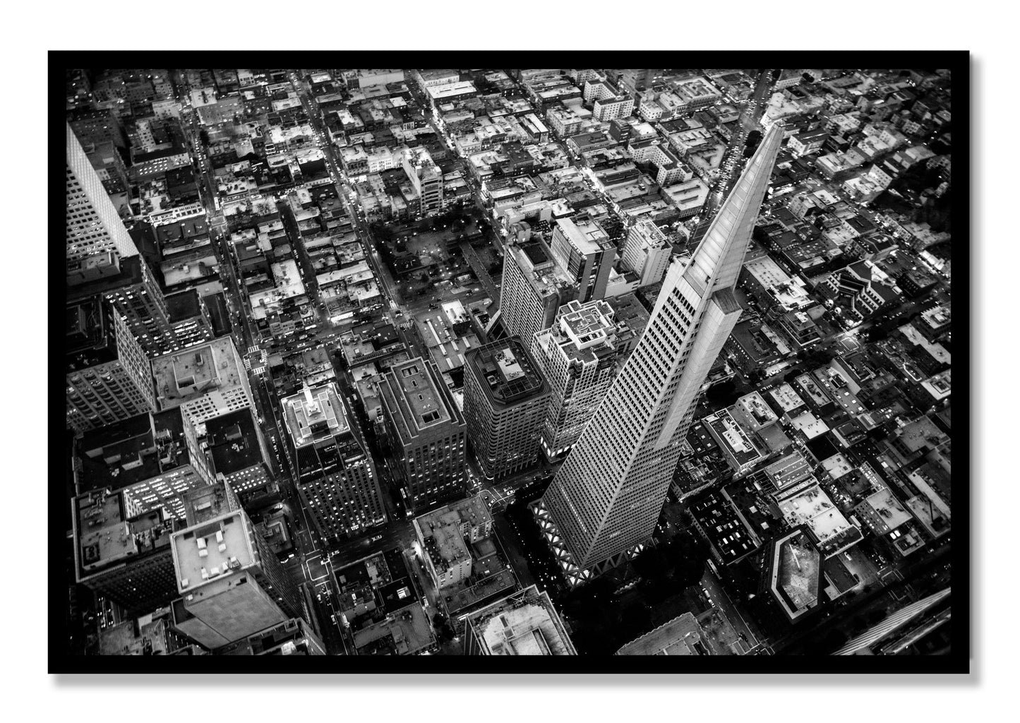 Framed photograph of Transamerica by Dylan Ozanich, Black frame, Full Bleed