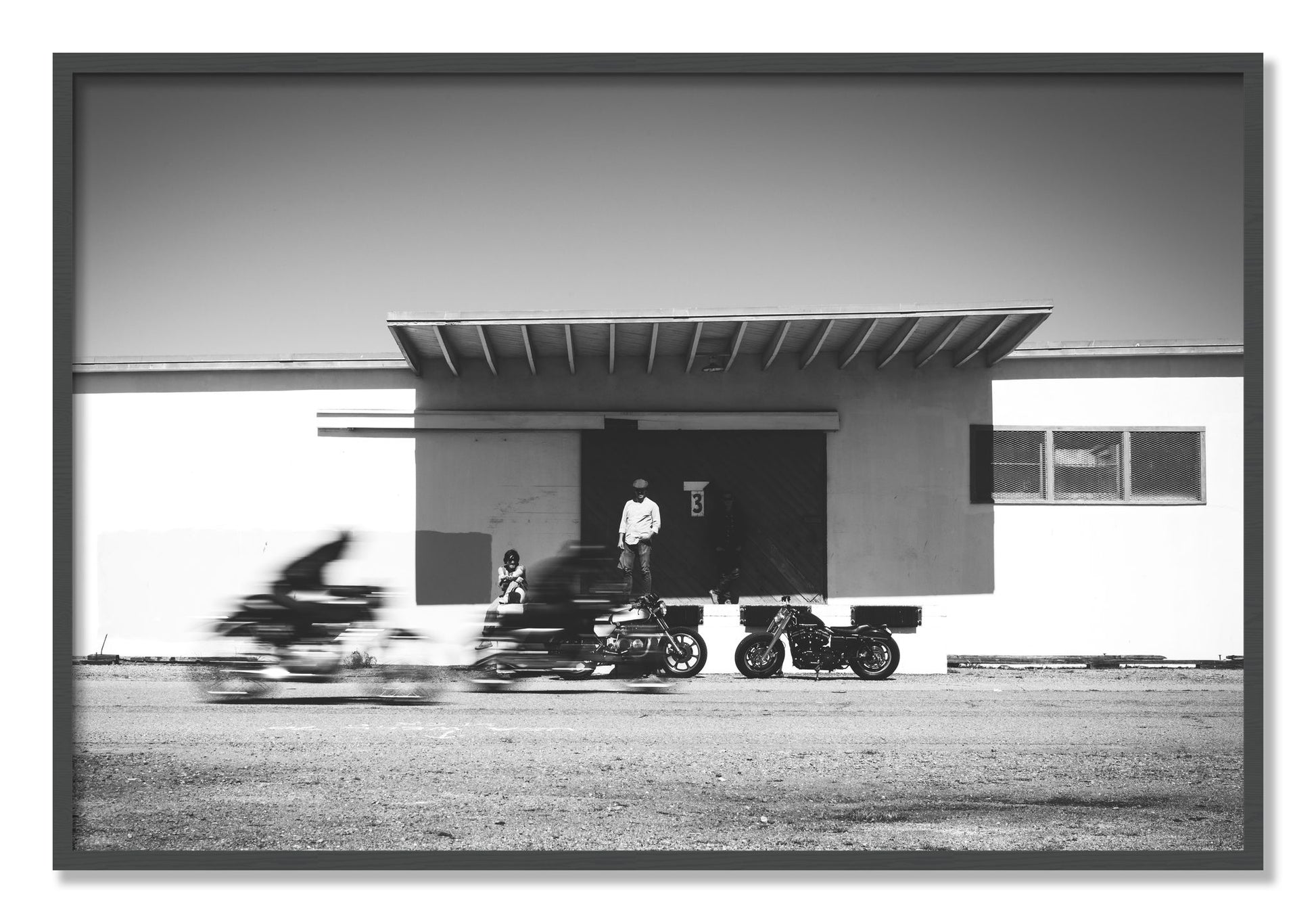 Framed photograph of Treasure Island Racing by Dylan Ozanich, Grey frame, Full Bleed