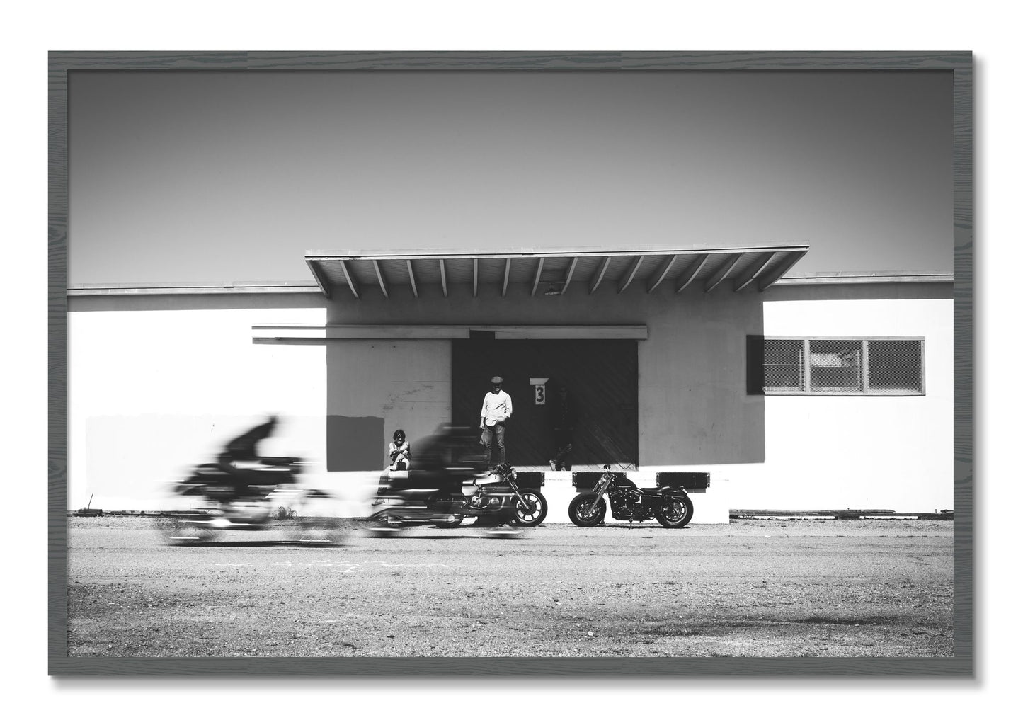 Framed photograph of Treasure Island Racing by Dylan Ozanich, Grey frame, Full Bleed
