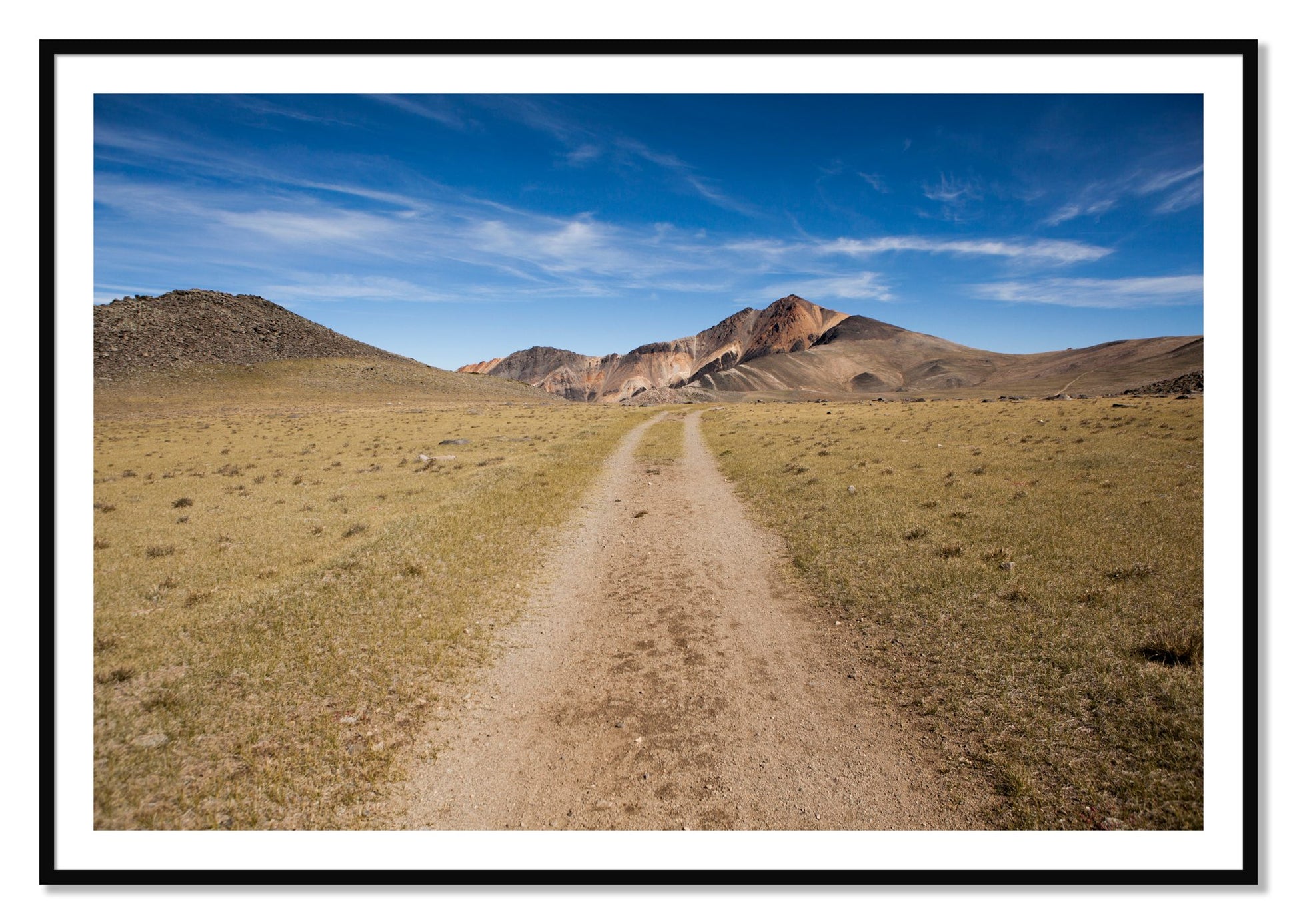 Framed photograph of White Mountain by Dylan Ozanich, Black frame, Borders