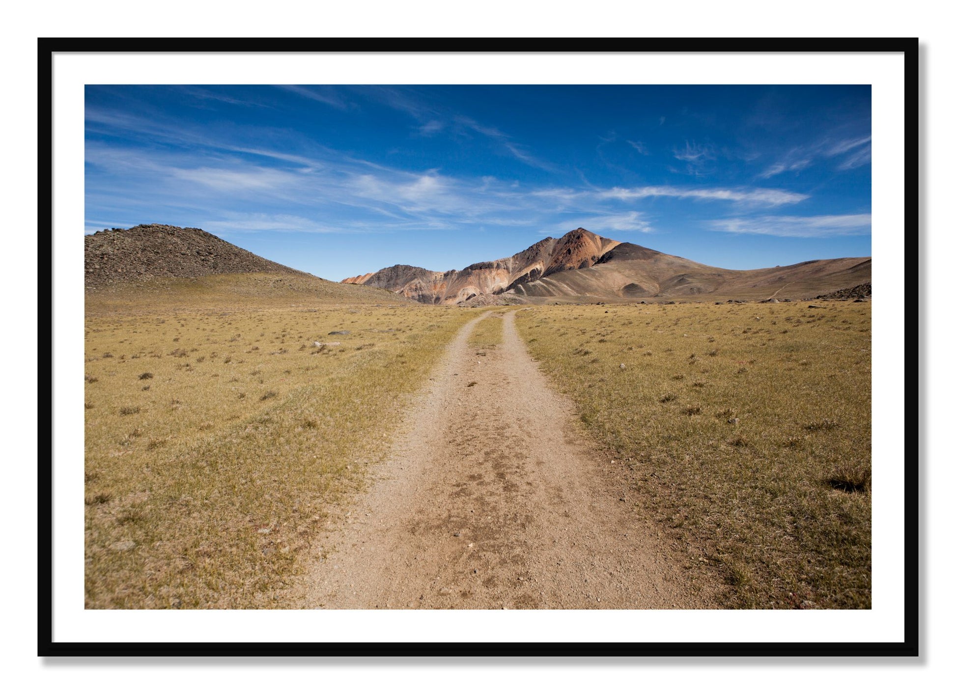 Framed photograph of White Mountain by Dylan Ozanich, Black frame, Borders