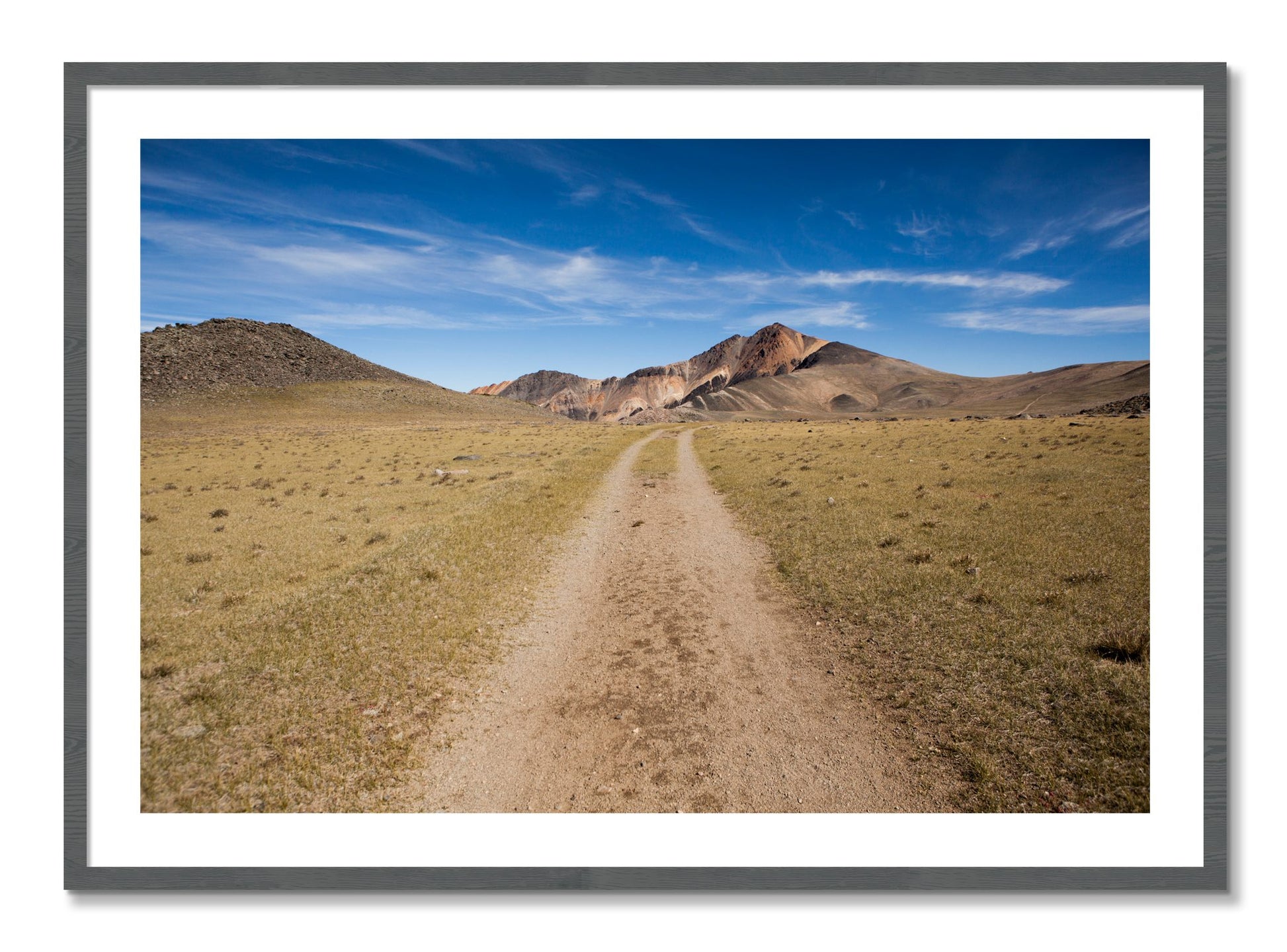 Framed photograph of White Mountain by Dylan Ozanich, Grey frame, Borders