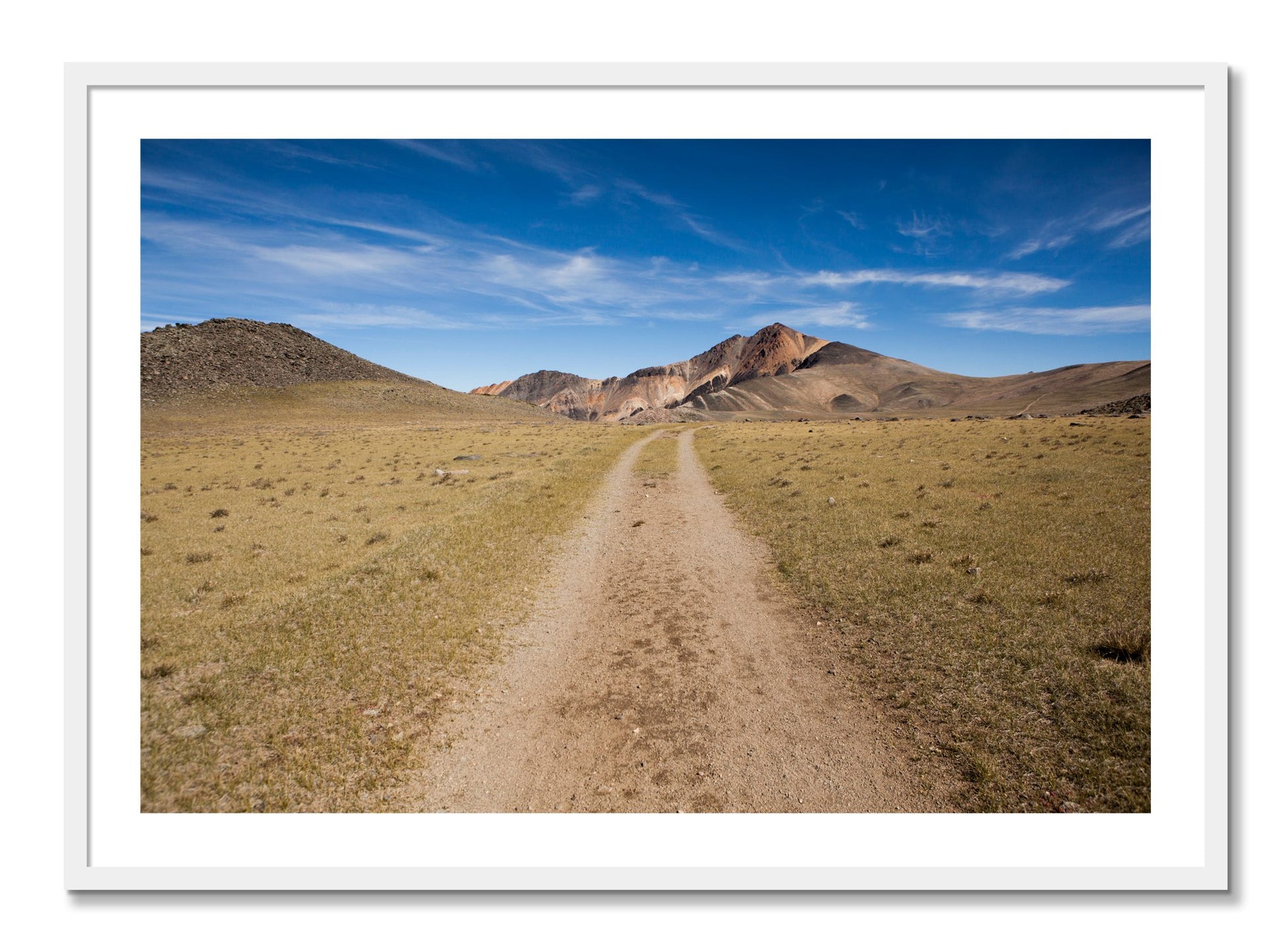 Framed photograph of White Mountain by Dylan Ozanich, White frame, Borders