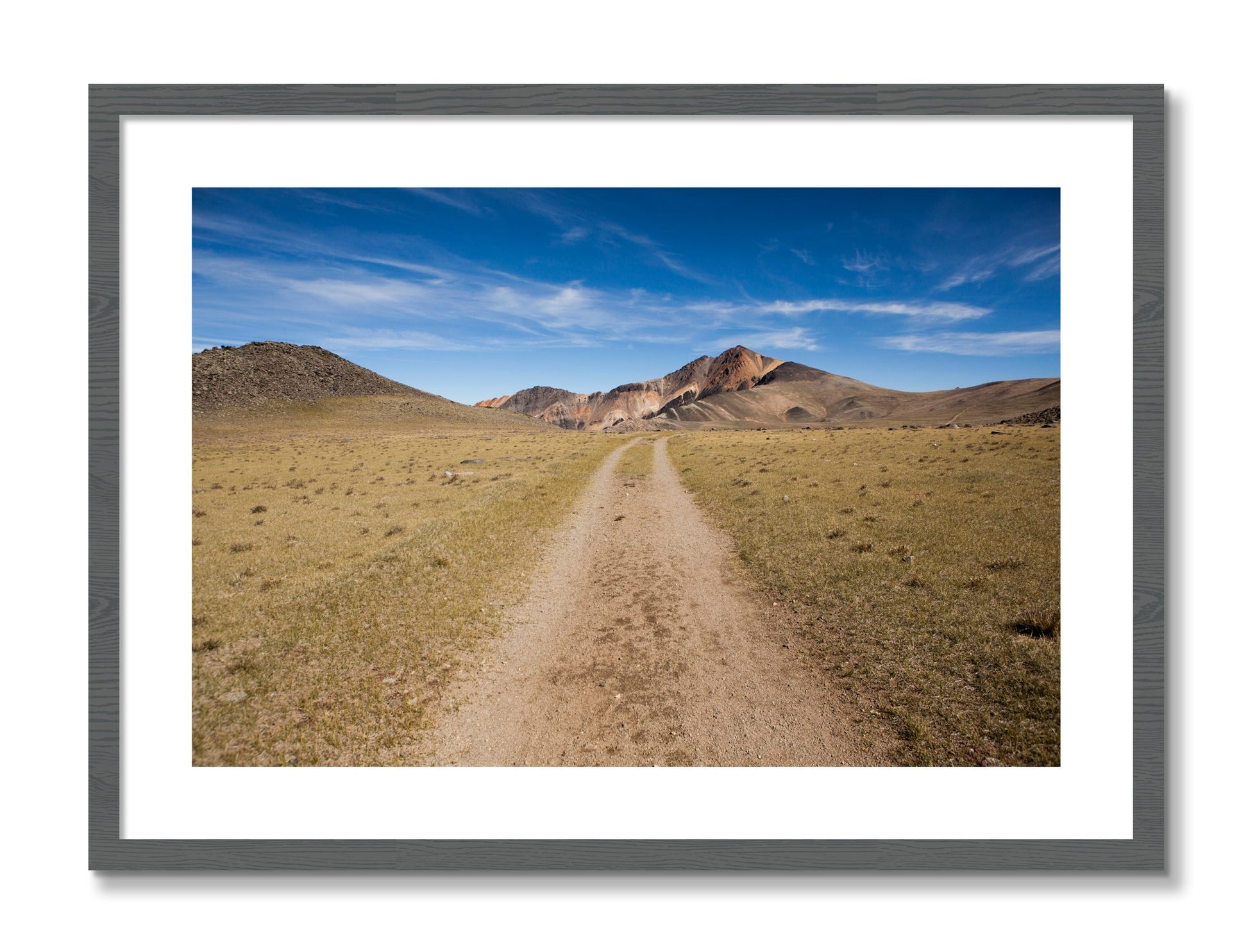 Framed photograph of White Mountain by Dylan Ozanich, Grey frame, Borders