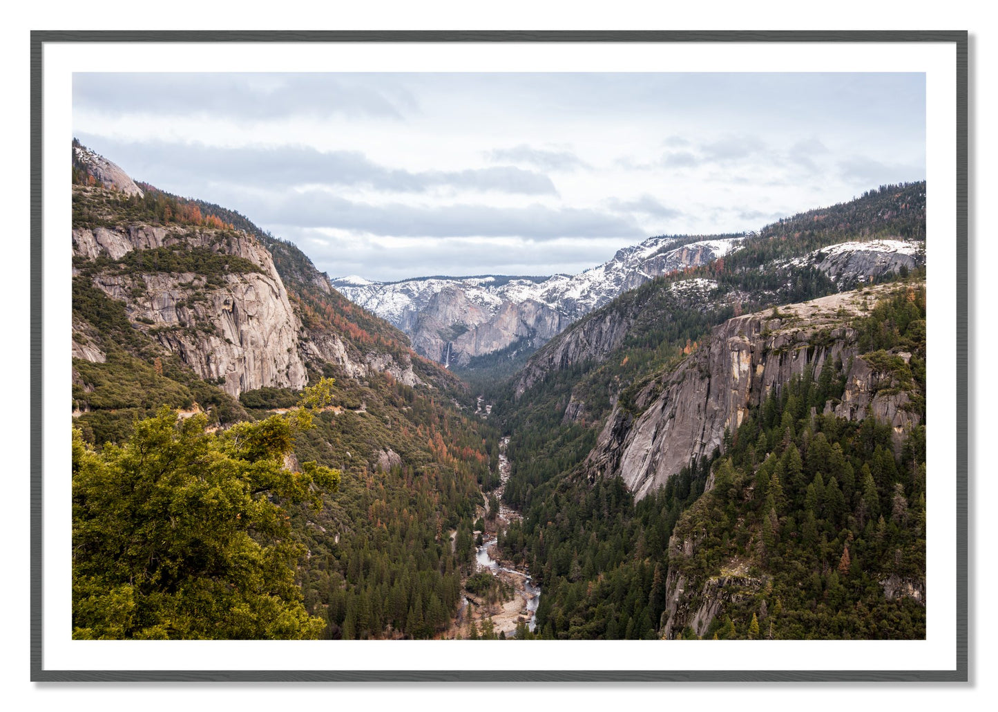 Framed photograph of Yosemite Valley by Dylan Ozanich, Grey frame, Borders
