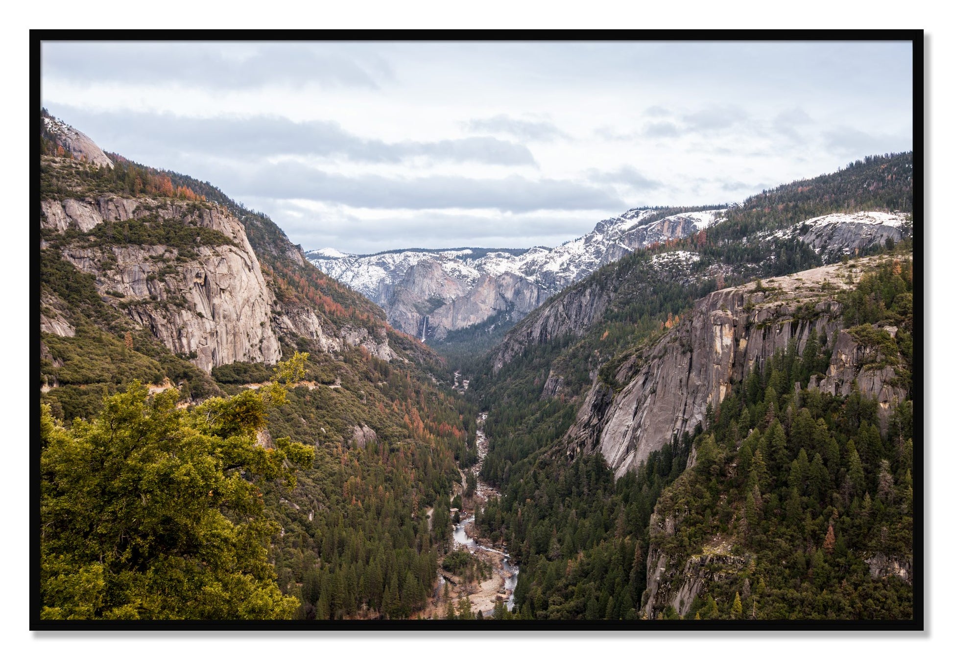 Framed photograph of Yosemite Valley by Dylan Ozanich, Black frame, Full Bleed