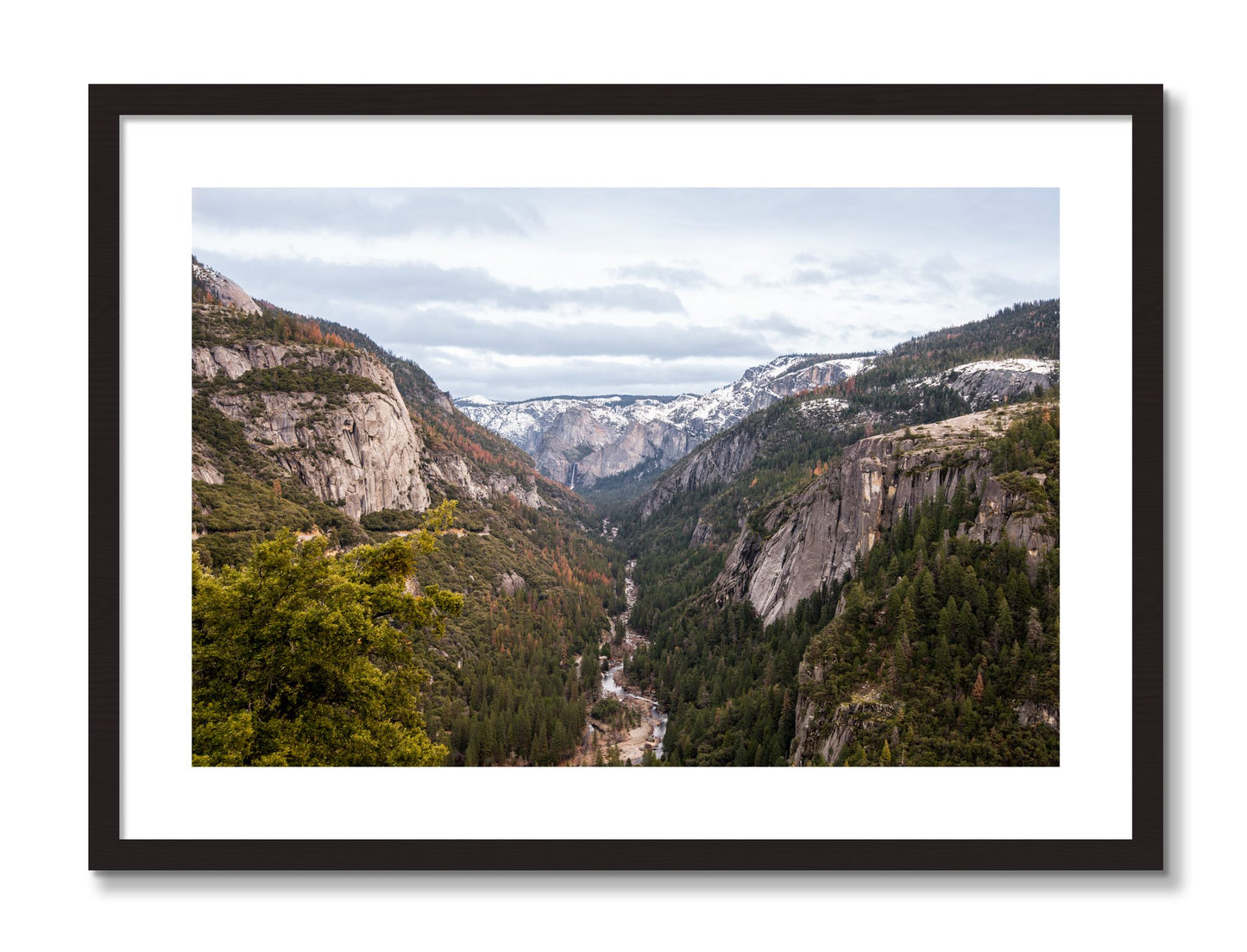 Framed photograph of Yosemite Valley by Dylan Ozanich, Black frame, Borders