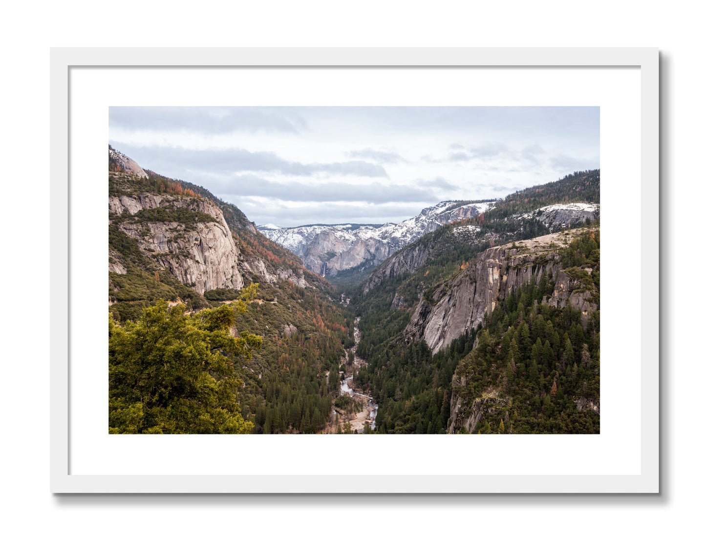 Framed photograph of Yosemite Valley by Dylan Ozanich, White frame, Borders